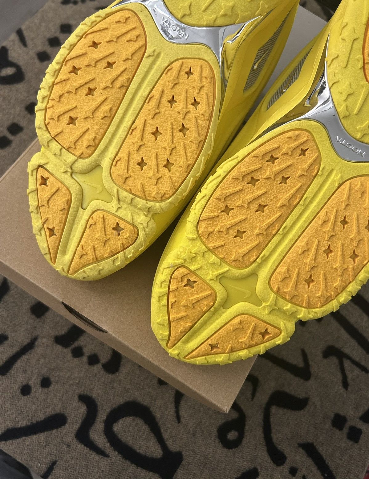 NOCTA × Nike Nike x Nocta Hot Step 2 Opti Yellow Size US 11 / EU 44 - 10 Thumbnail