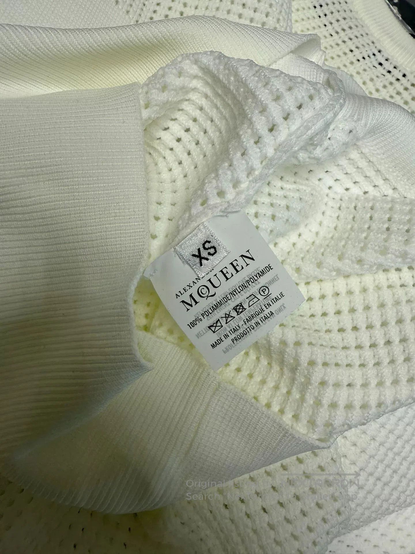 Alexander McQueen Alexander McQueen Openwork Knit Pullover. Size XS / US 0-2 / IT 36-38 - 8 Thumbnail