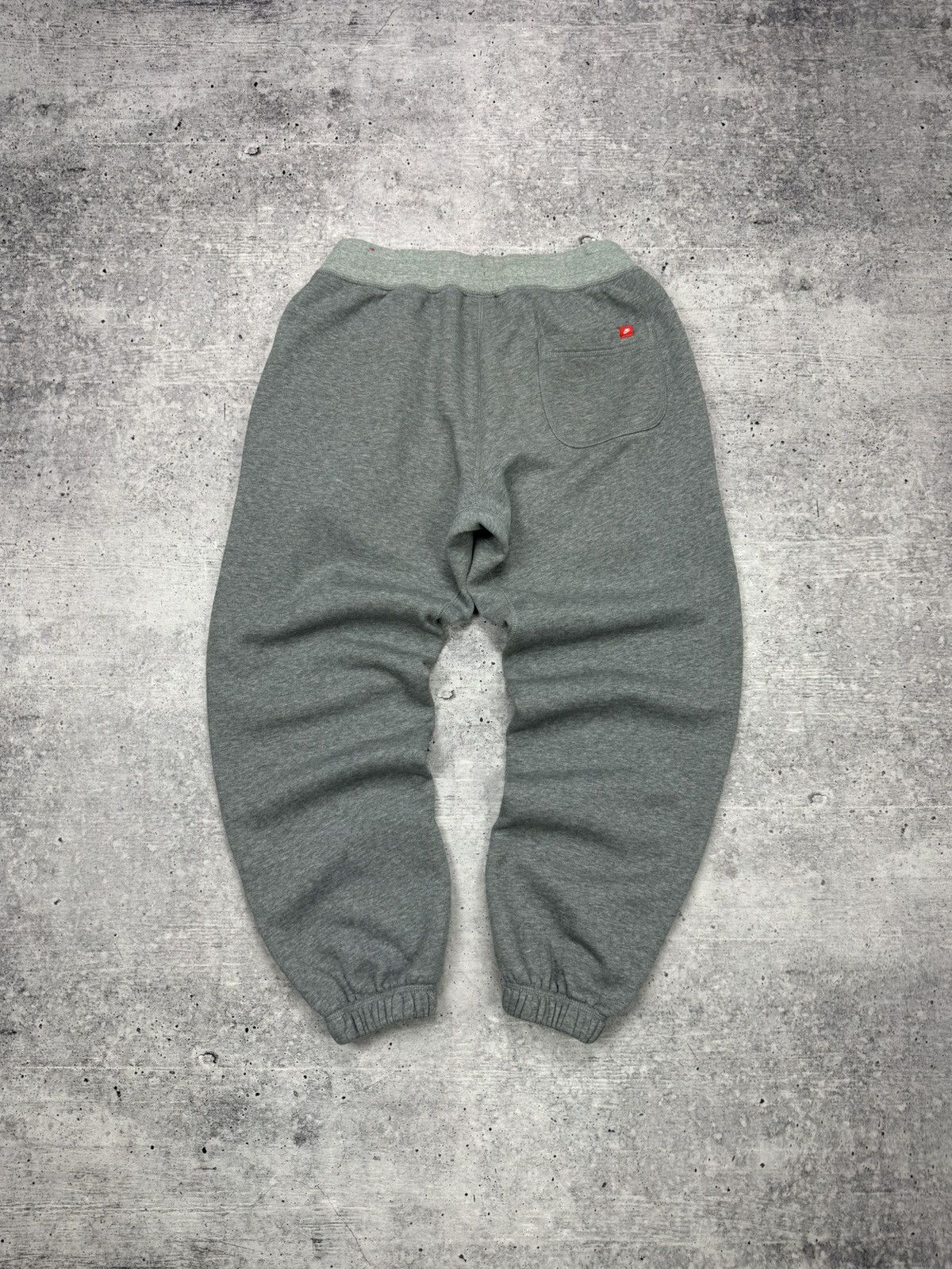 Nike Vintage Nike 90’s Y2K Style Swoosh Logo Sweatpants Joggers Size US 32 / EU 48 - 17 Thumbnail