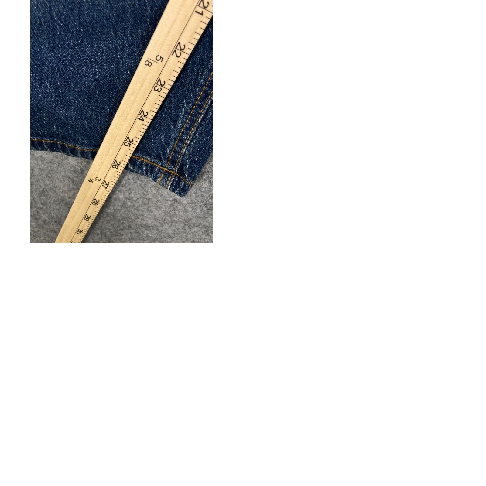 Frye Frye Barrel Jeans Womens 18 Blue Button Fly 5-Pockets Medium Wash Outdoor NWT Size 40" / US 18 - 10 Thumbnail