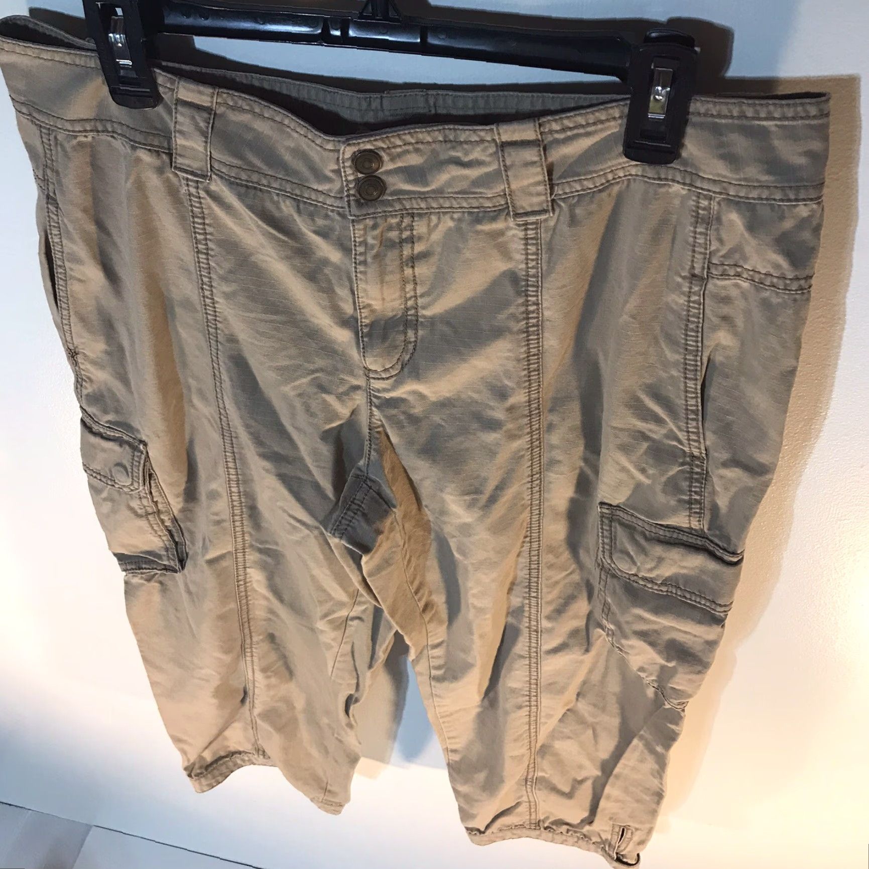 Ann Taylor Ann Taylor Loft Pants Womens Size 12 Khaki Cropped EUC Size 34" / US 12 / IT 48 - 3 Thumbnail