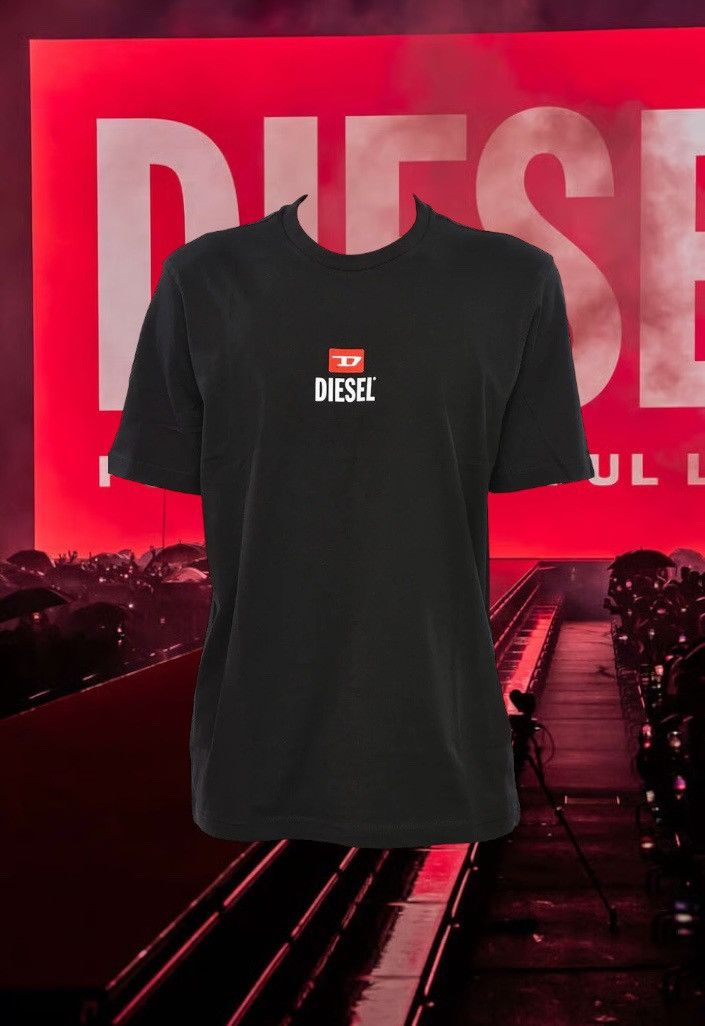 Diesel t-shirt with Flocked logo US L