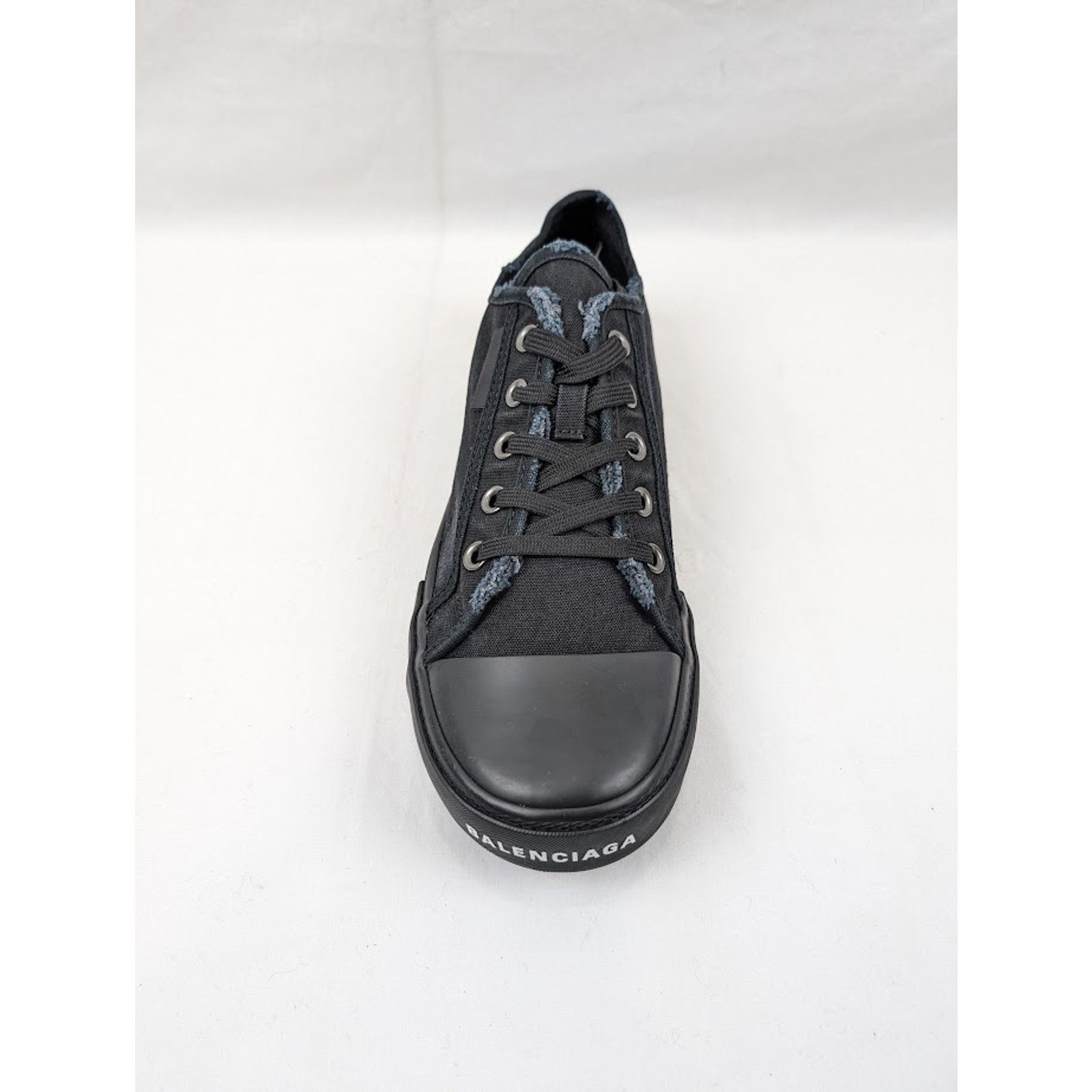 Balenciaga o1rshd1 Paris Low-Top Sneakers in Black Size US 8 / EU 41 - 6 Thumbnail