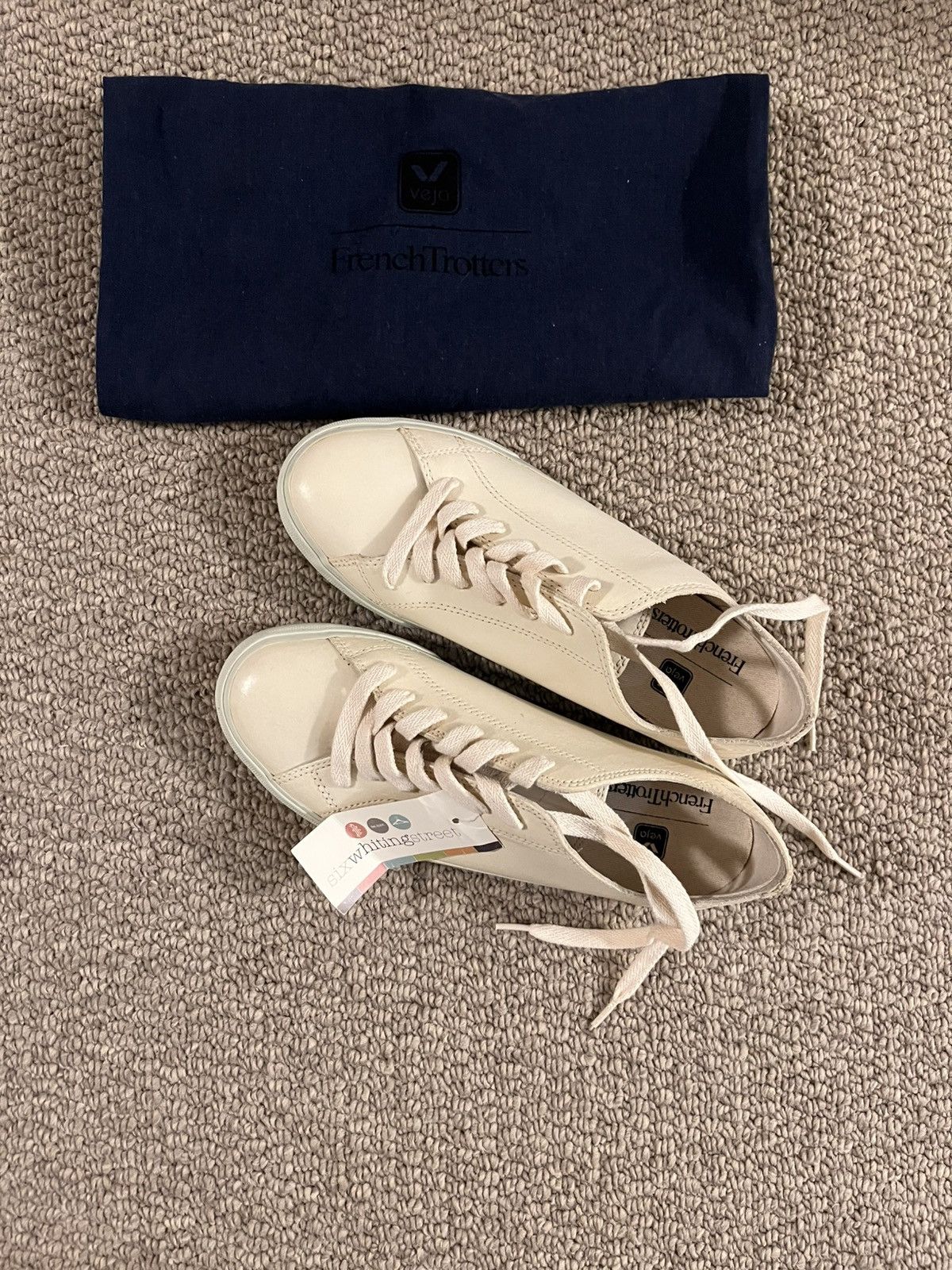 FrenchTrotters French trotters x Veja Sneakers Size US 7 / EU 40 - 1 Thumbnail