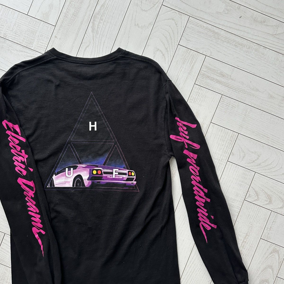 Huf Huf Lamborghini Electric Dreams neon rare longsleev tee y2k Size US M / EU 48-50 / 2 - 3 Thumbnail