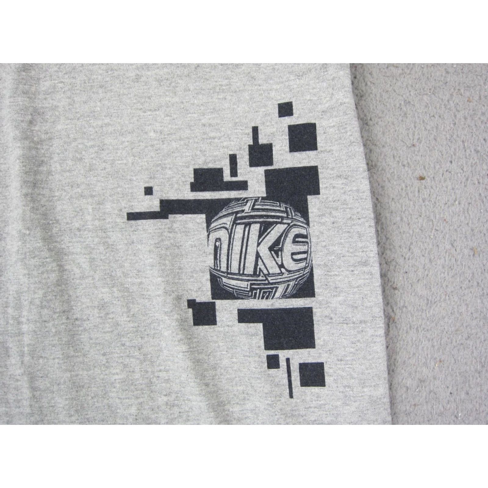 Nike VINTAGE Nike Shirt Mens XL Gray Athletic Running Training Active Y2K 90s USA Sports Nike Shirt XL Mens Gray Size US XL / EU 56 / 4 - 2 Thumbnail