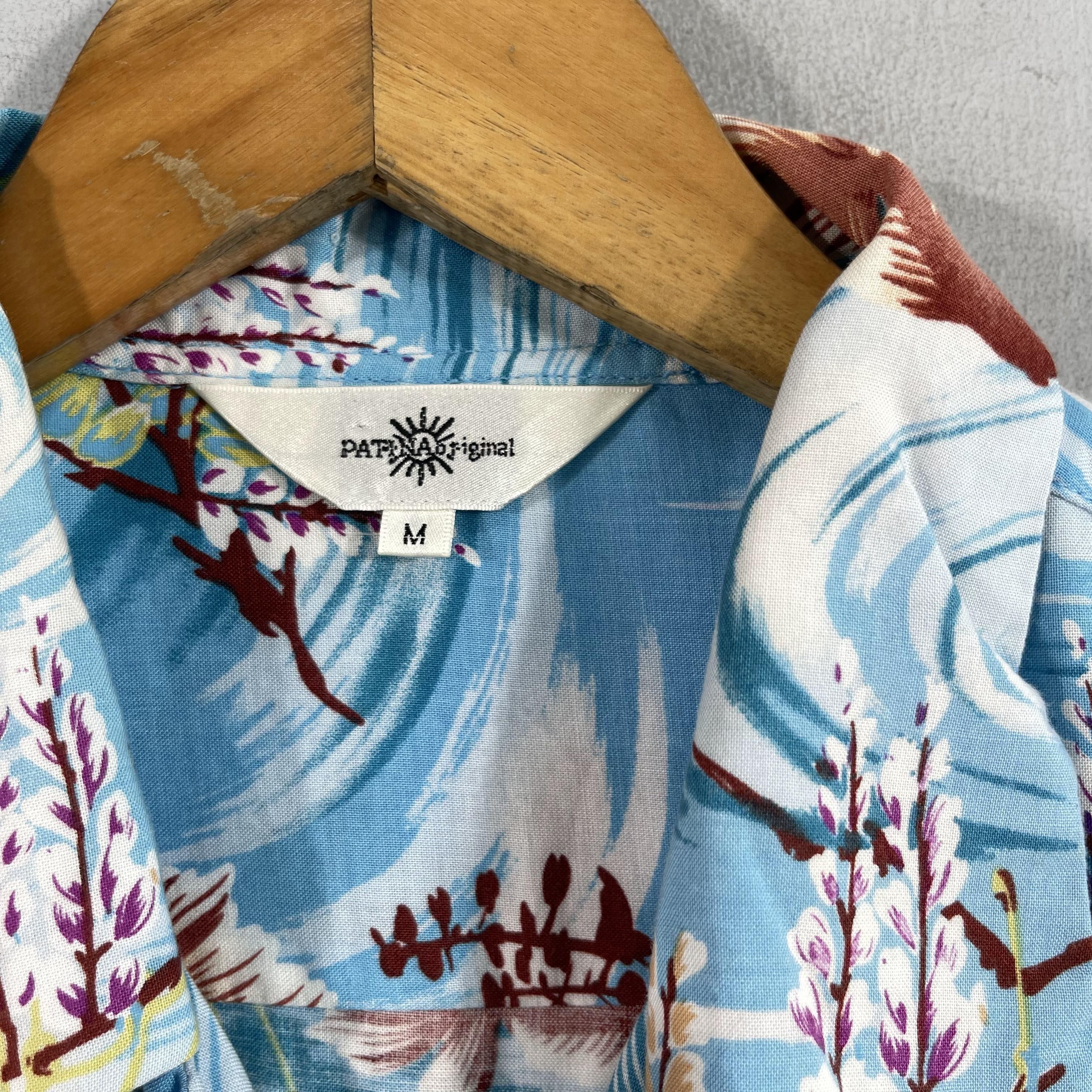 Japanese Brand × Vintage Vintage PATINA Japanese Hawaiian Gold Fish Rayon Shirt Size US M / EU 48-50 / 2 - 5 Thumbnail