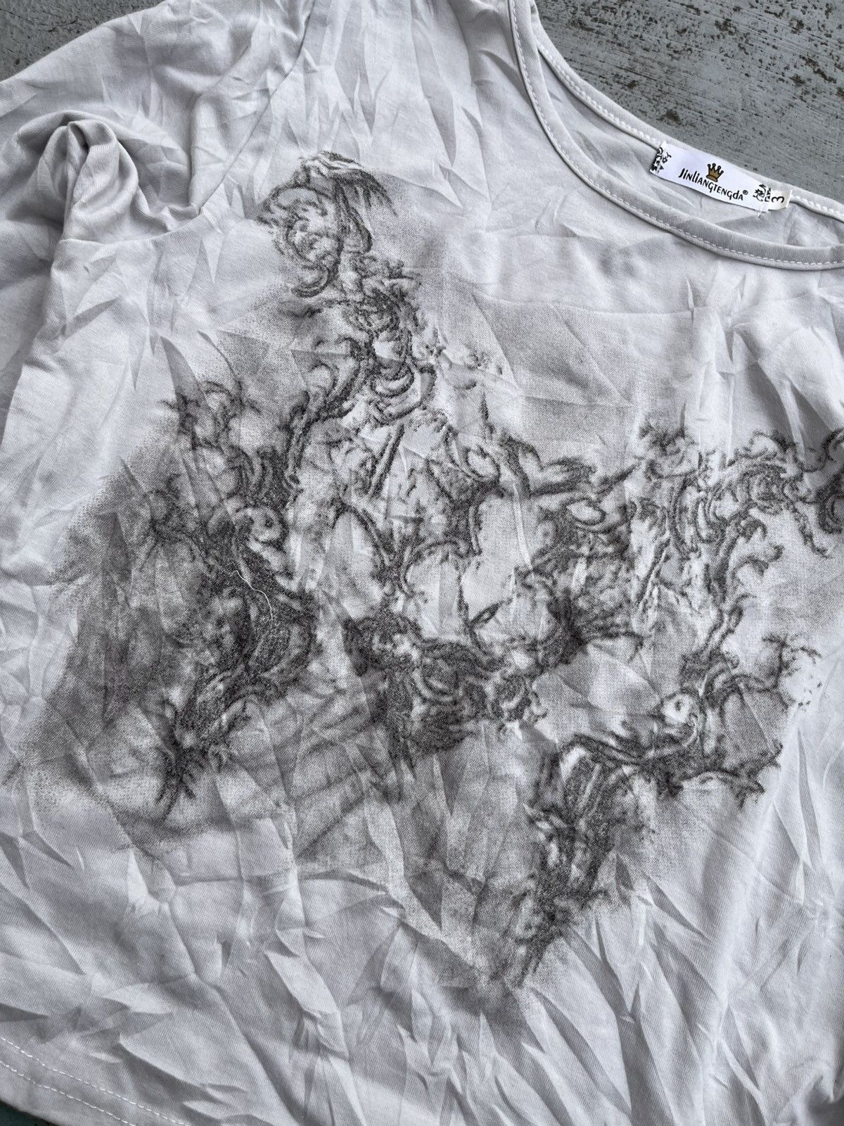 If Six Was Nine JAPANESE JINLIANG SMOKE TRIBAL LONGSLEEVE Y2K PUNK Size US S / EU 44-46 / 1 - 7 Thumbnail