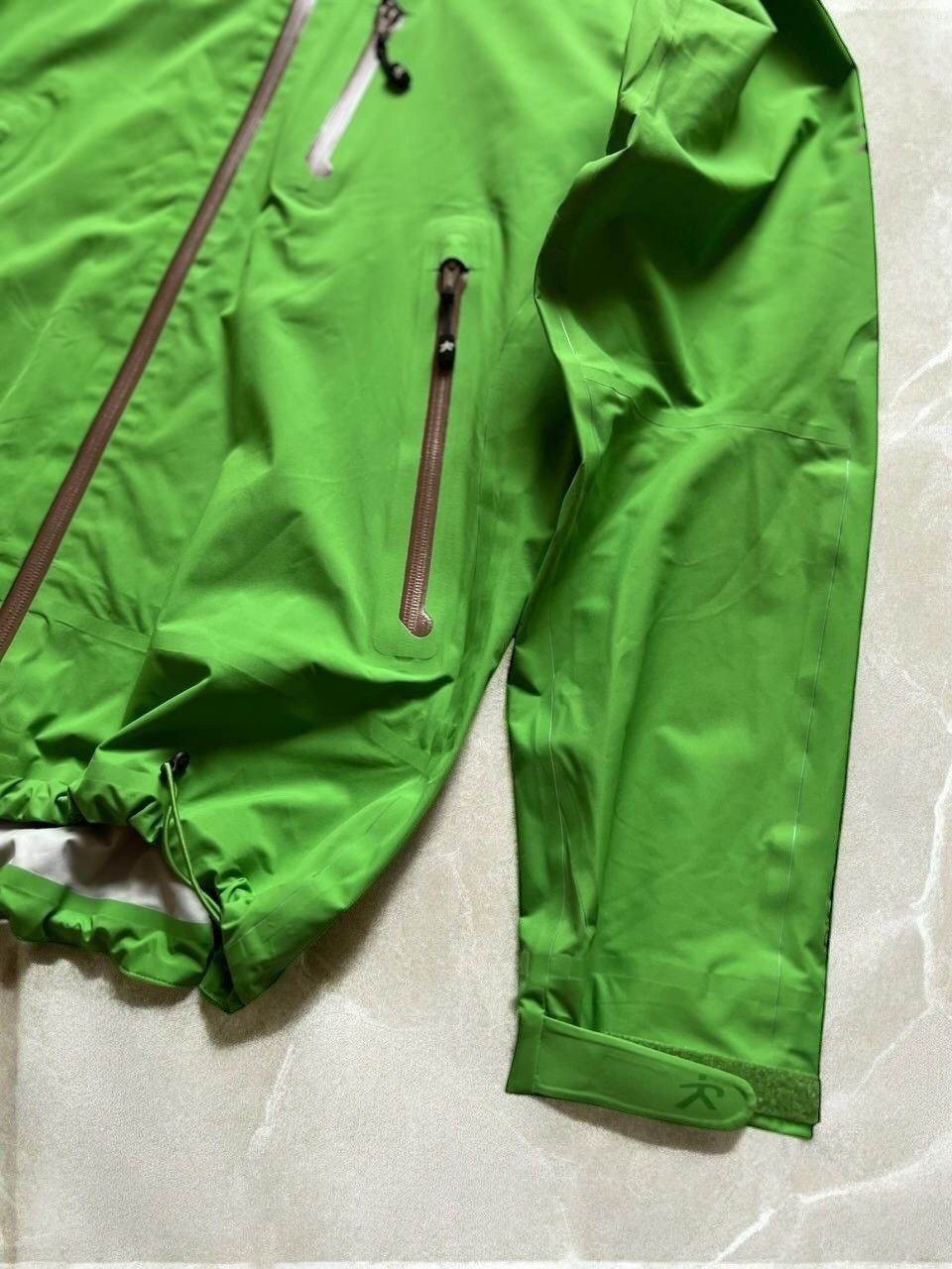 Vintage R'ADYS WINDBREAKER WATERPROOF jacket outdoor swiss hooded Size US L / EU 52-54 / 3 - 8 Thumbnail
