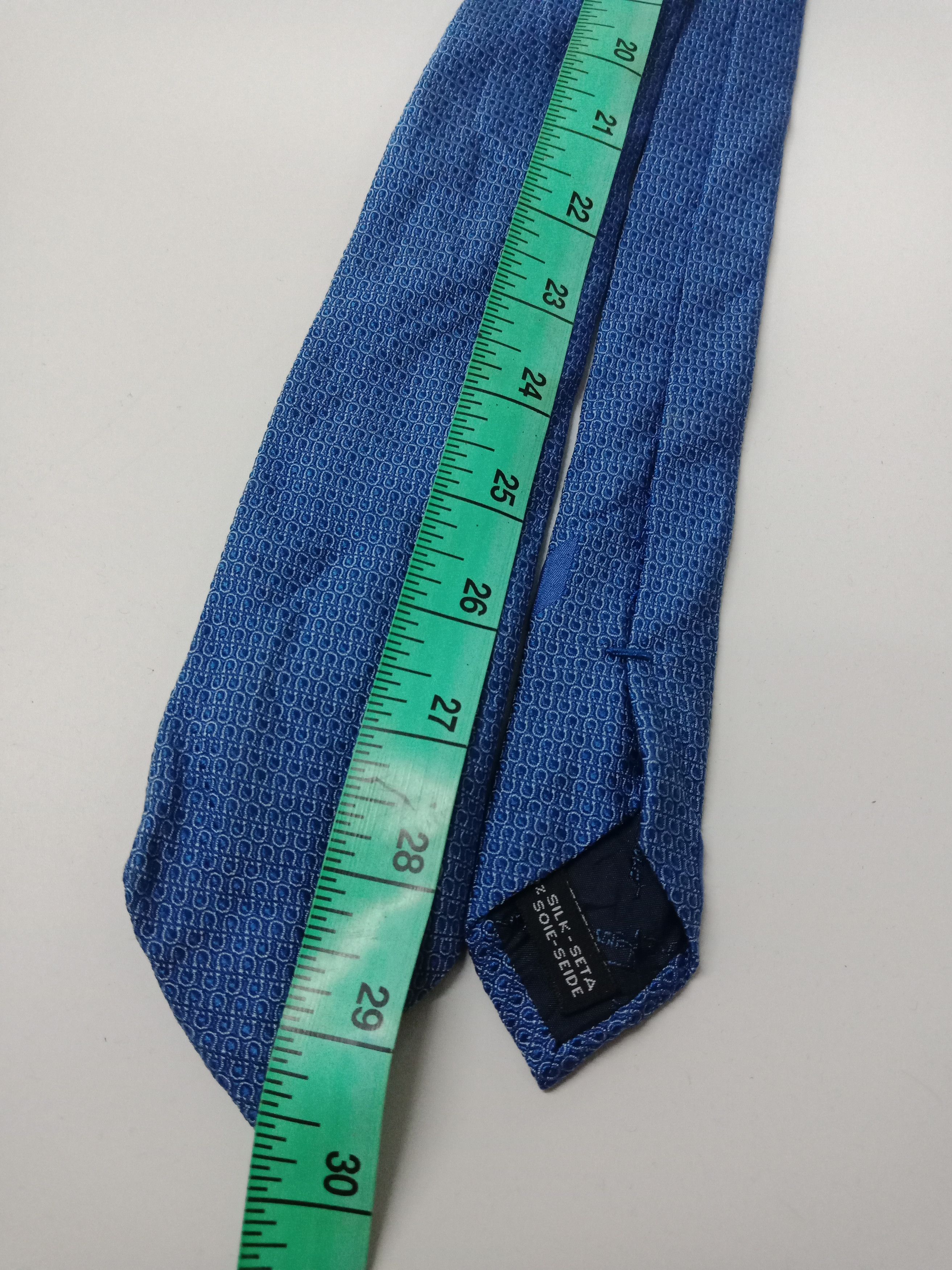 Salvatore Ferragamo Salvatore Ferragamo Silk #D Size ONE SIZE - 7 Thumbnail