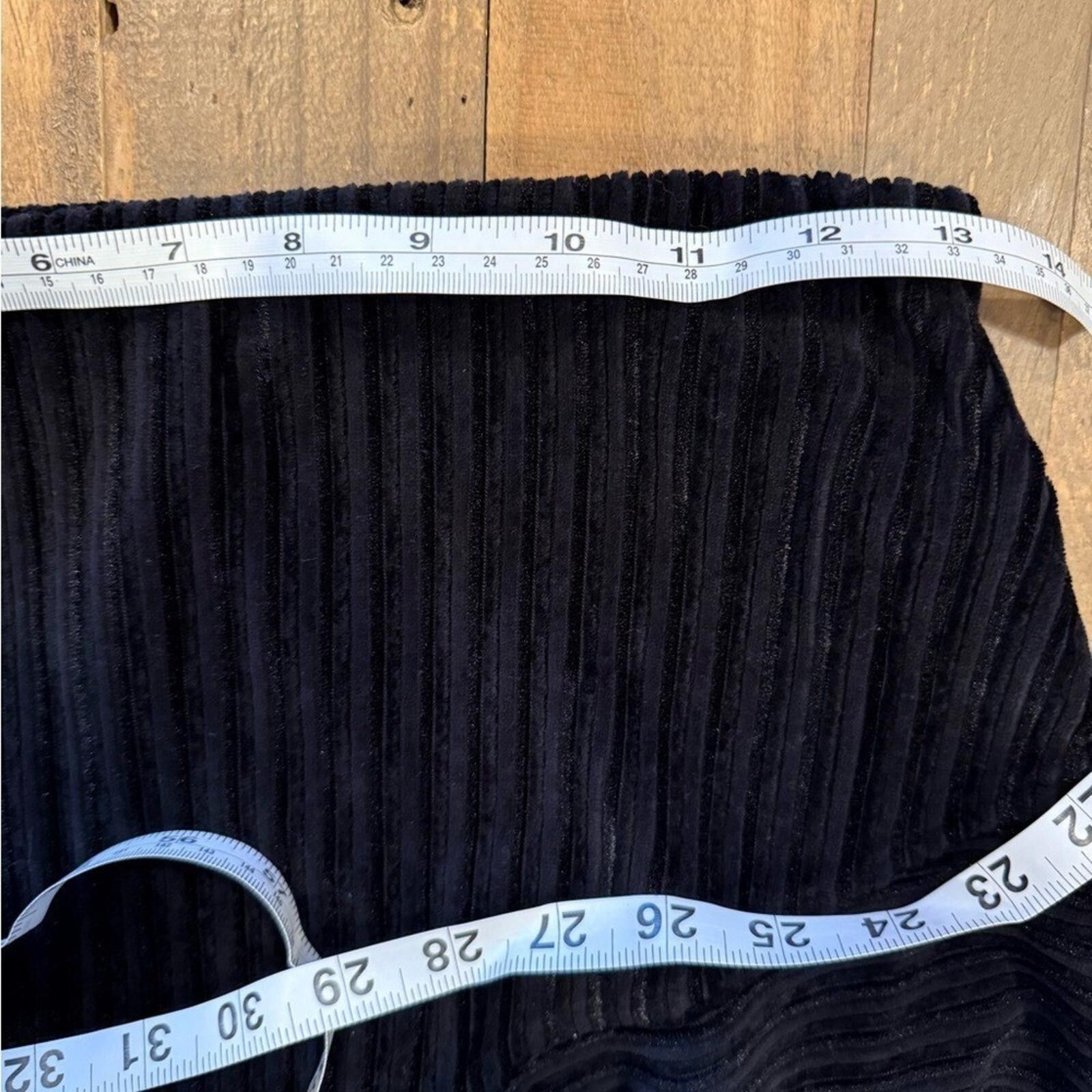 Free People Free People Camden Ribbed Black Corduroy Skirt XS or S Size 26" / US 2 / IT 38 - 10 Thumbnail