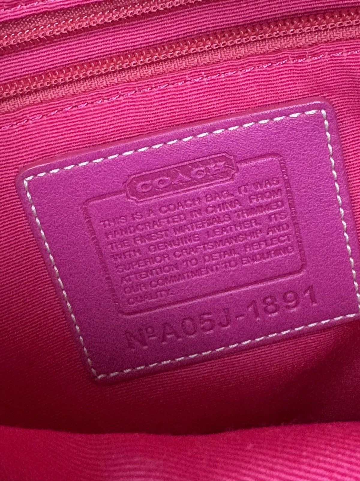 Coach Coach Poppy hobo bag in RARE hot pink satin Size ONE SIZE - 8 Thumbnail