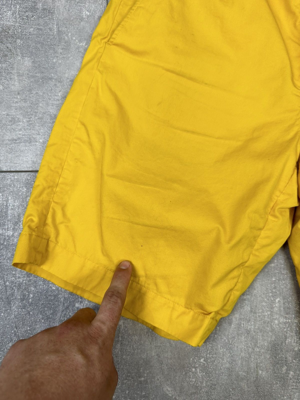 Marni Men’s luxury shorts Marin x H&M Size US 33 - 4 Thumbnail