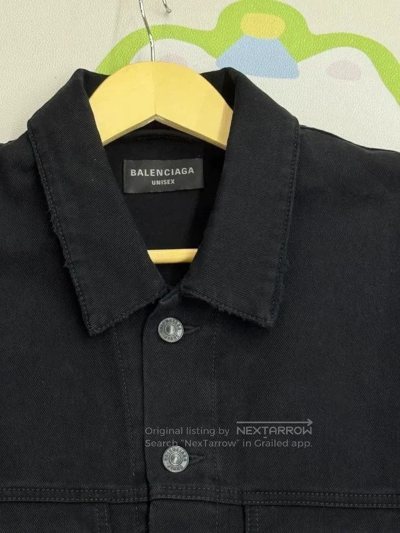 Balenciaga Balenciaga Logo Collar Denim Jacket. Size US S / EU 44-46 / 1 - 3 Thumbnail