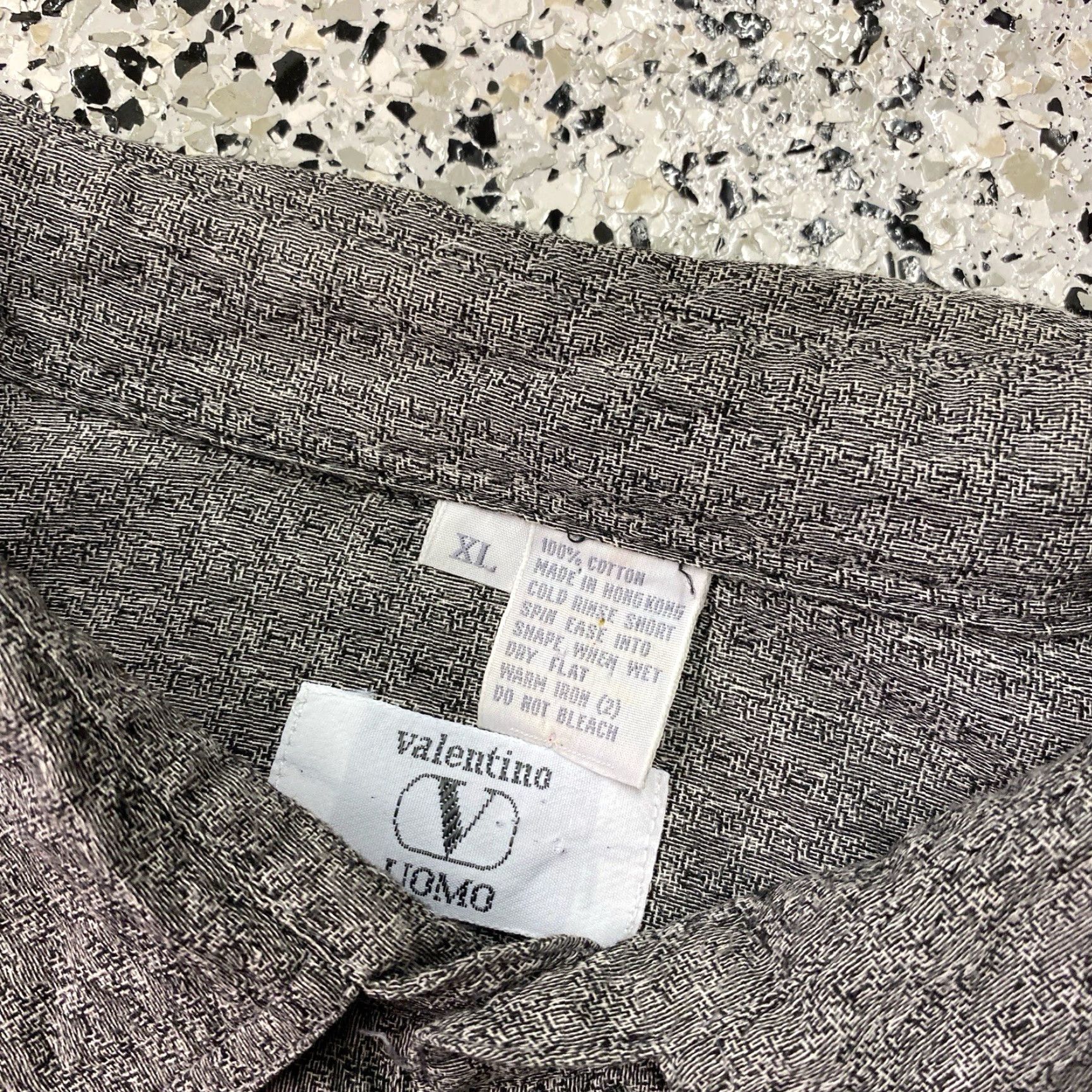Valentino VINTAGE Valentino Dress Shirt Mens XL Gray Cotton 90s 80s Designer Casual Business Barrel Cuff Button Long Sleeve Striped Button-Down Shirt Size 46R - 2 Thumbnail