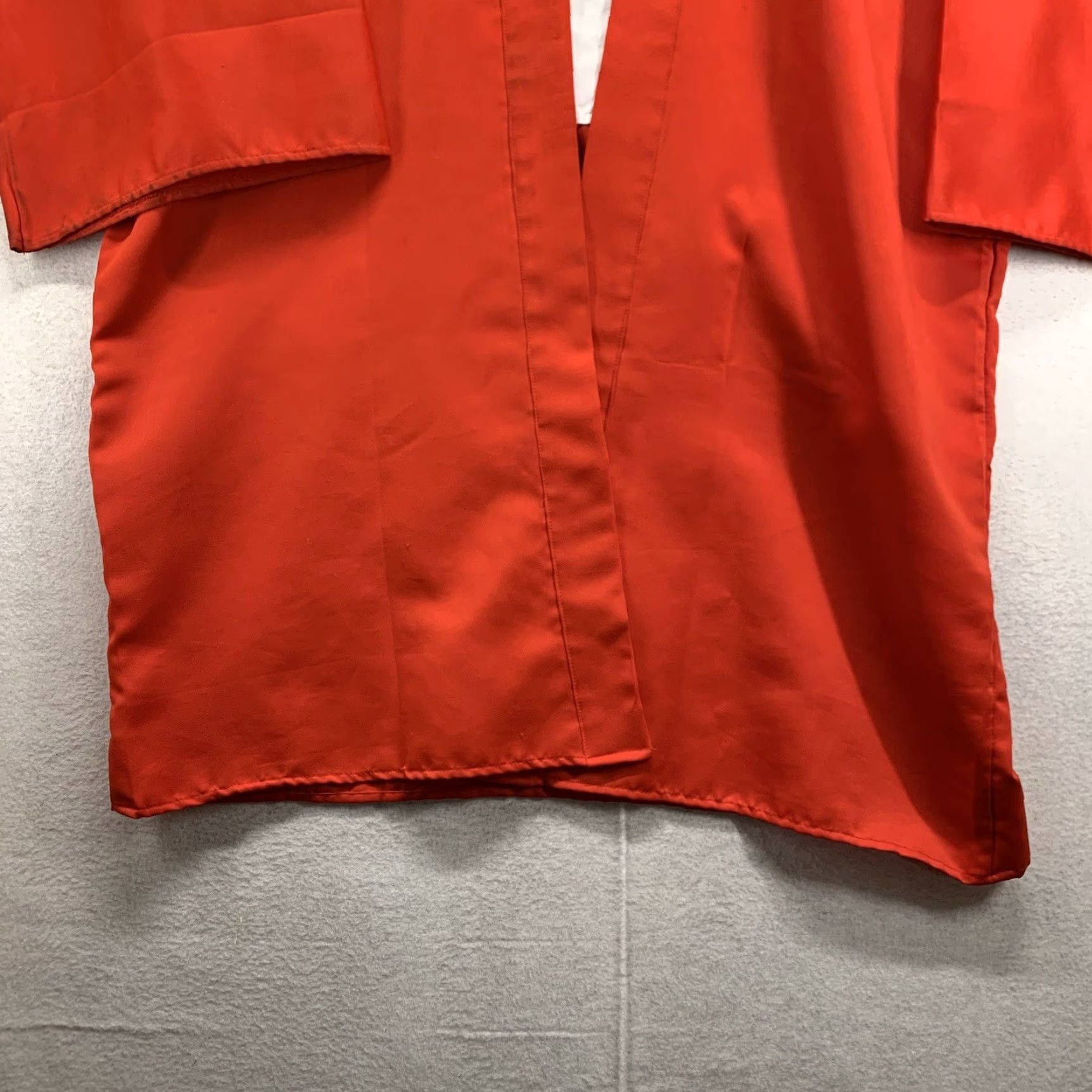 Vintage VINTAGE Kimono Robe Red Embroidered Dragon Made in Japan 100% Polyester Women One Size V-Neck 3/4 Sleeve Size ONE SIZE - 2 Thumbnail