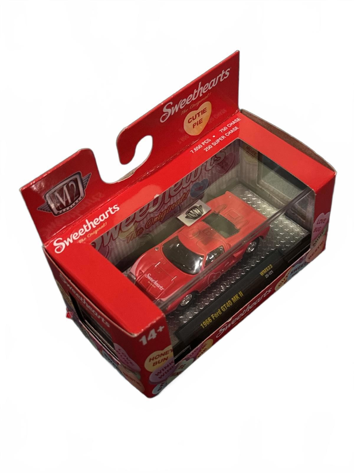 Other M2 Machines "Sweethearts" Valentine's Day Exclusive Car Size ONE SIZE - 2 Thumbnail