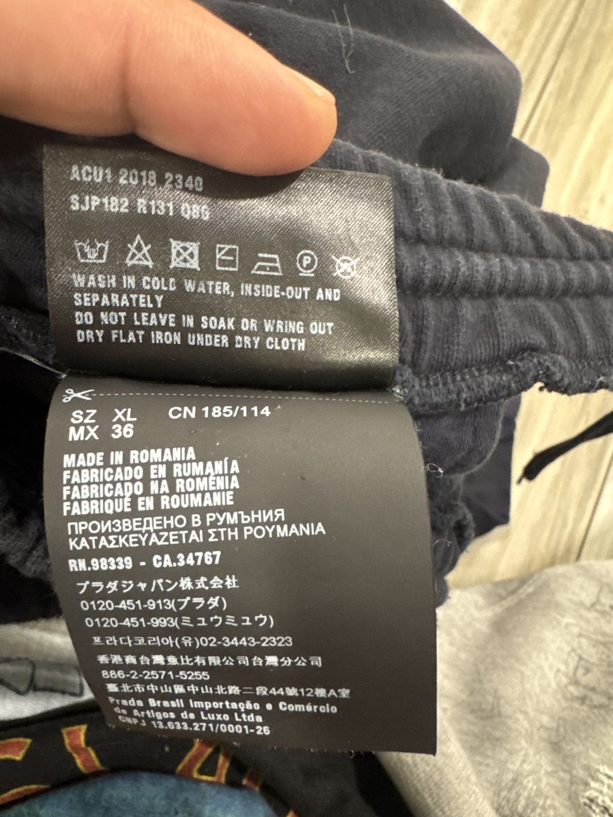 Prada navy blue prada jogger Size US 36 / EU 52 - 2 Thumbnail