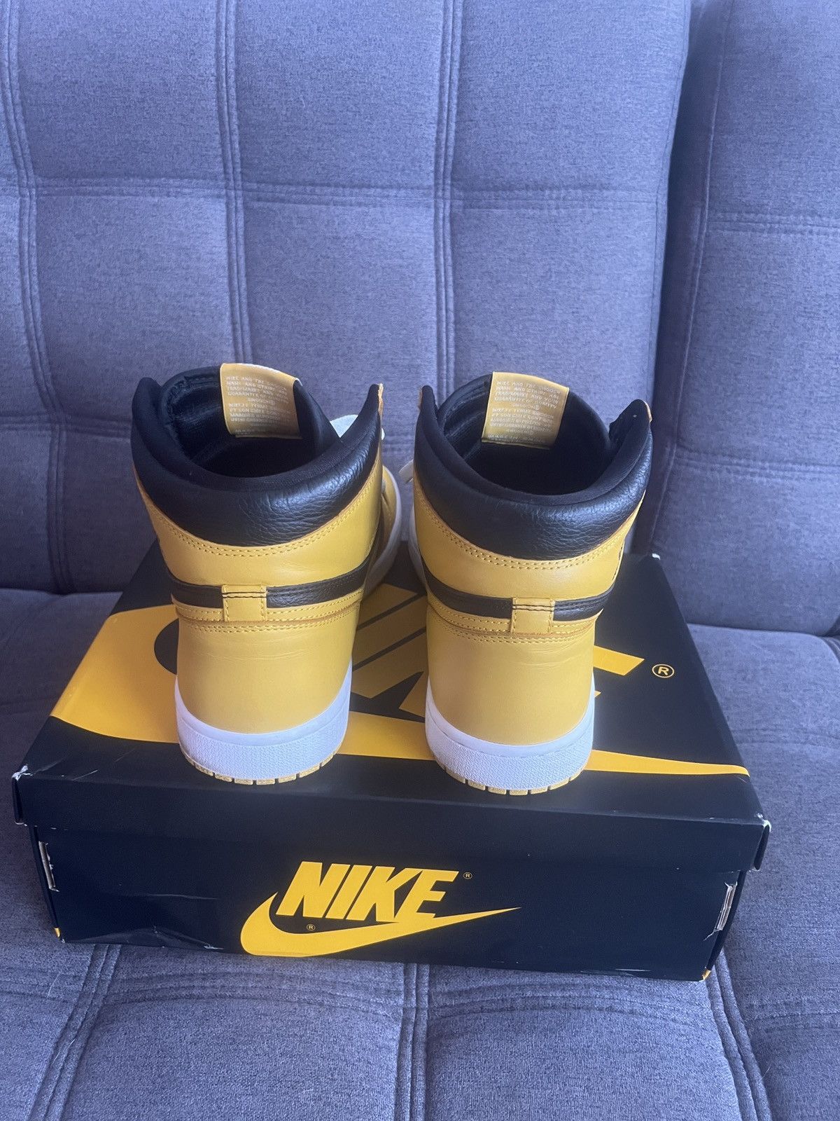 Jordan Brand Air Jordan 1 retro high OG ‘pollen’ Size US 11 / EU 44 - 4 Thumbnail