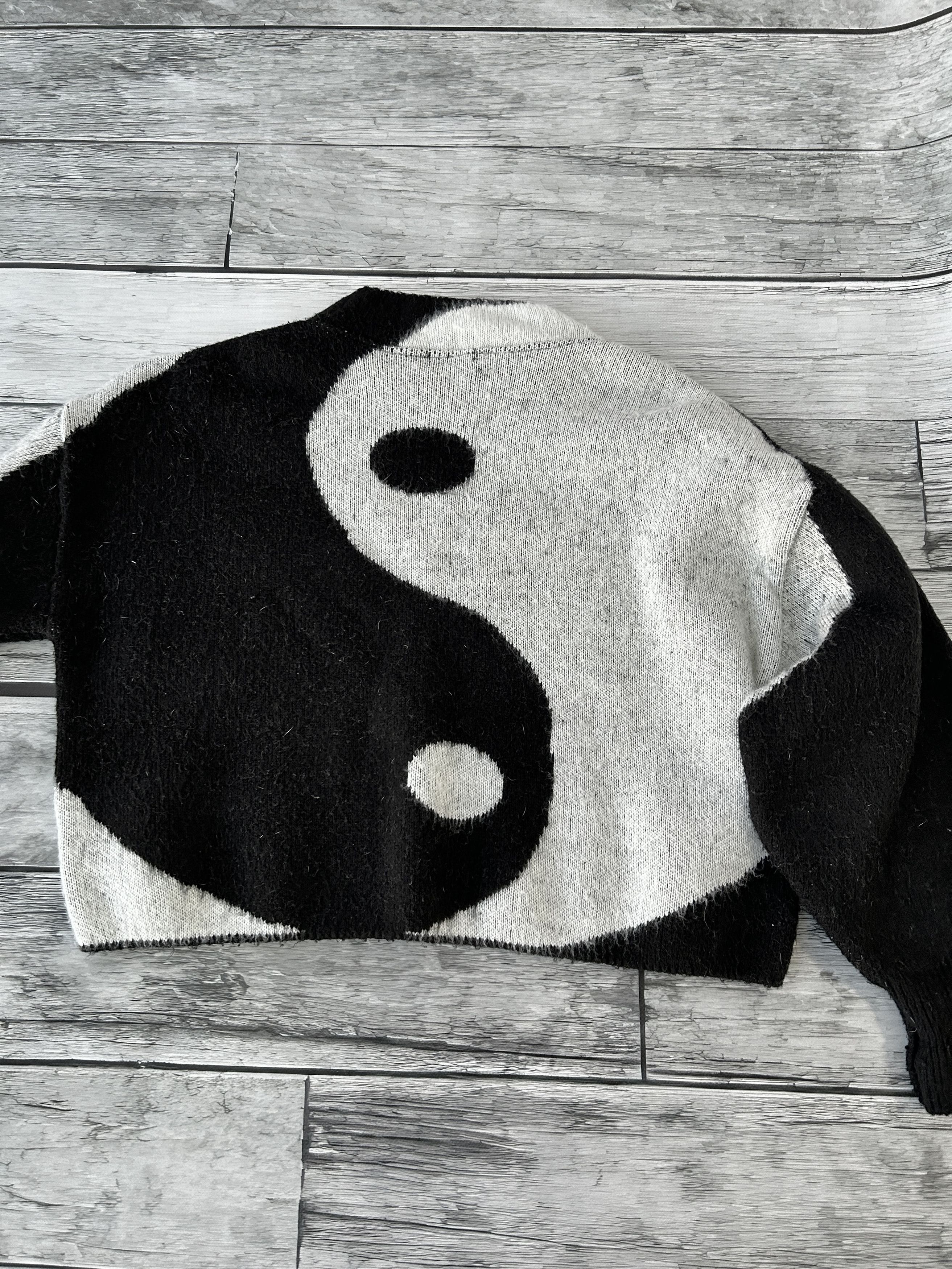 Japanese Brand Vintage Yin Yang Knit Sweater Grunge Y2K Streetwear Style Size US L / EU 52-54 / 3 - 7 Thumbnail