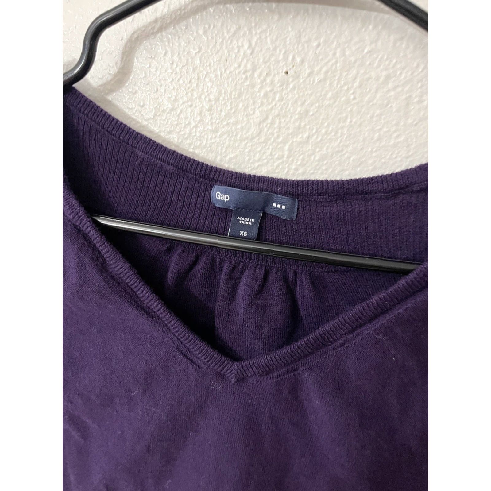 Gap GAP Sweater Shirt Women XS Purple V-Neck Dolman Knit Wool Blend Preppy 90s? No Vintage Ladies Size XS Size XS / US 0-2 / IT 36-38 - 2 Thumbnail