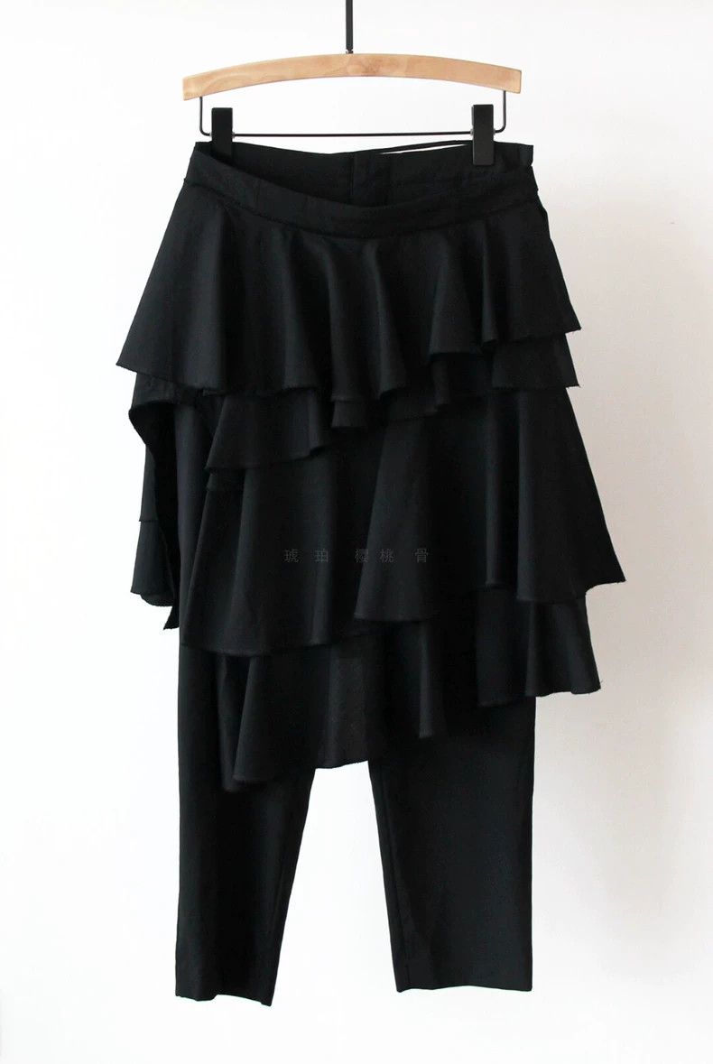 Other Comme Des Garcons size XS Tiered Ruffle Buckle Pants Size 24" / US 00 / IT 34 - 9 Thumbnail