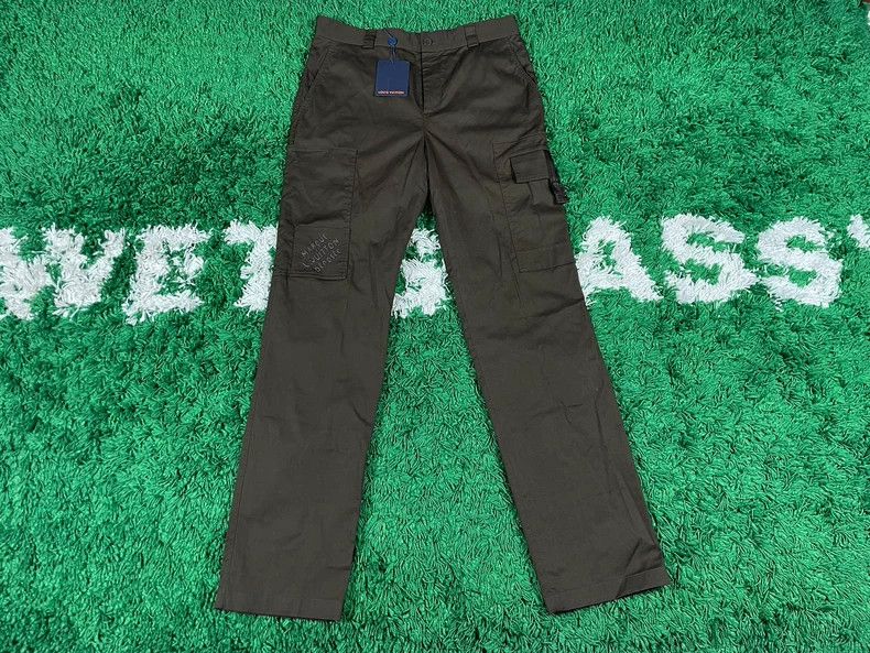 Louis Vuitton LOUIS VUITTON Embroidered Logo Cargo Pants - dmc Size US 31 - 1 Thumbnail