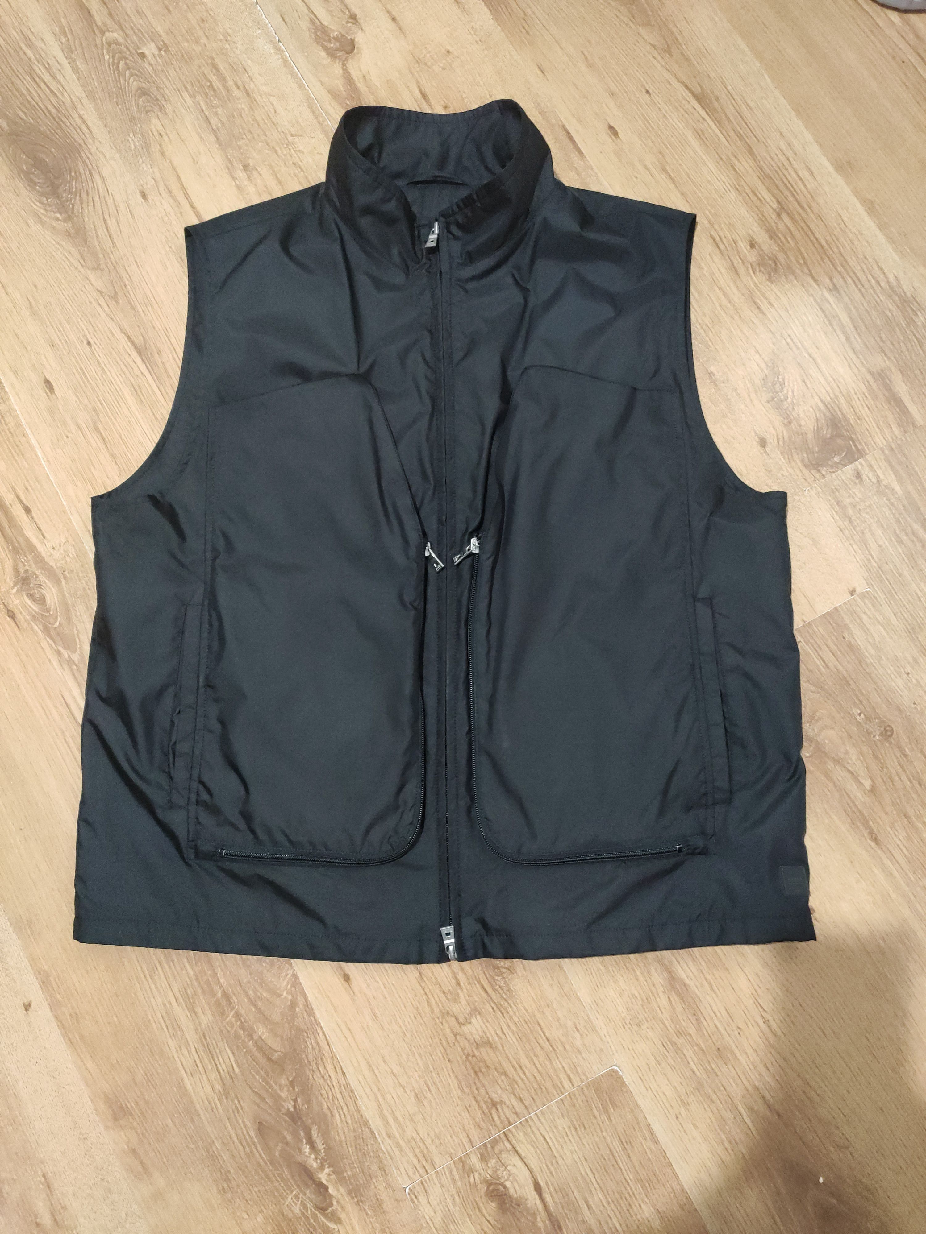 Hugo Boss × Vintage Hugo Boss Golf Technical Stealth Pocket Vest size 56 L/XL Size US XL / EU 56 / 4 - 5 Thumbnail