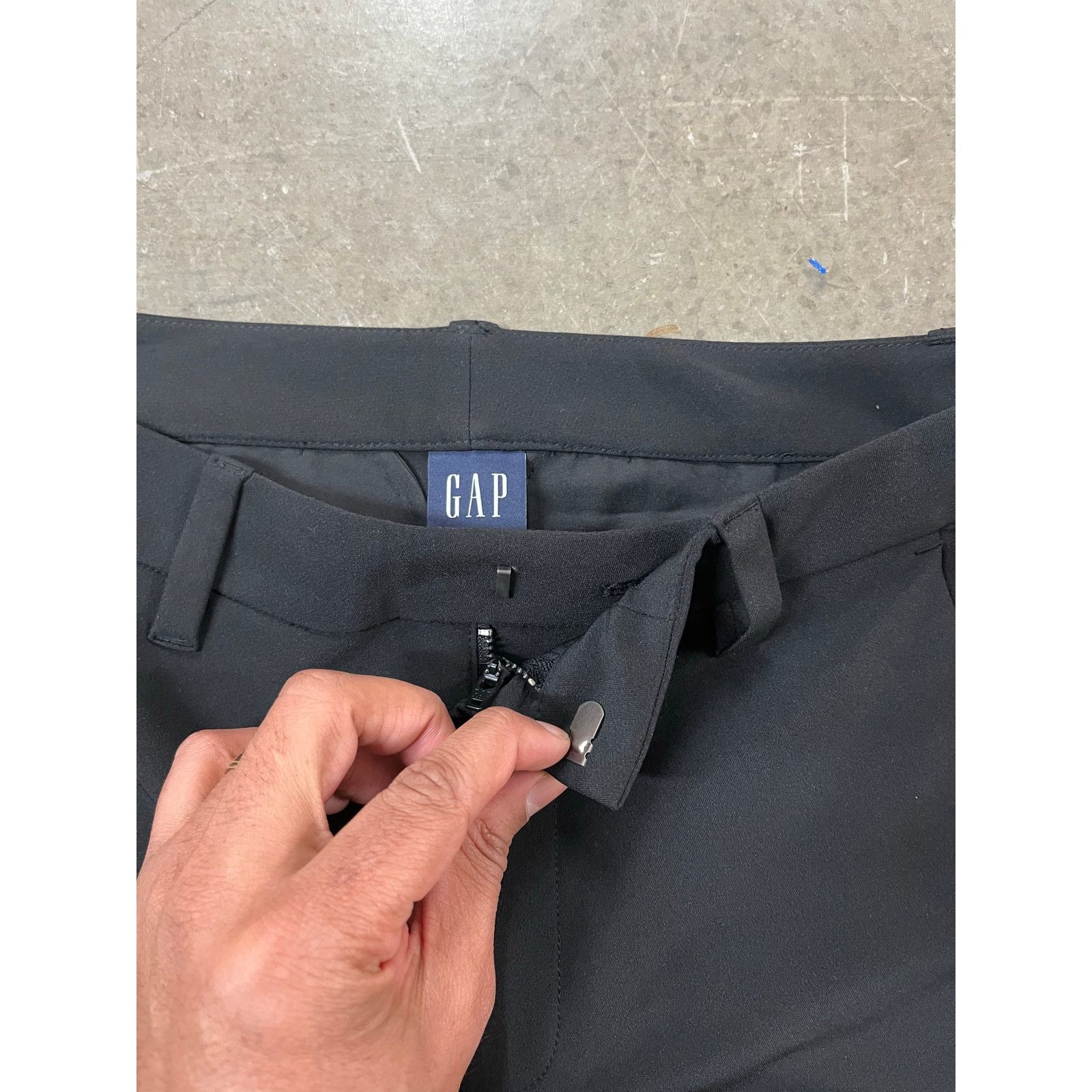 Gap Gap Women - Chino Capri / S / Black / NWOT Size 28" / US 6 / IT 42 - 4 Thumbnail