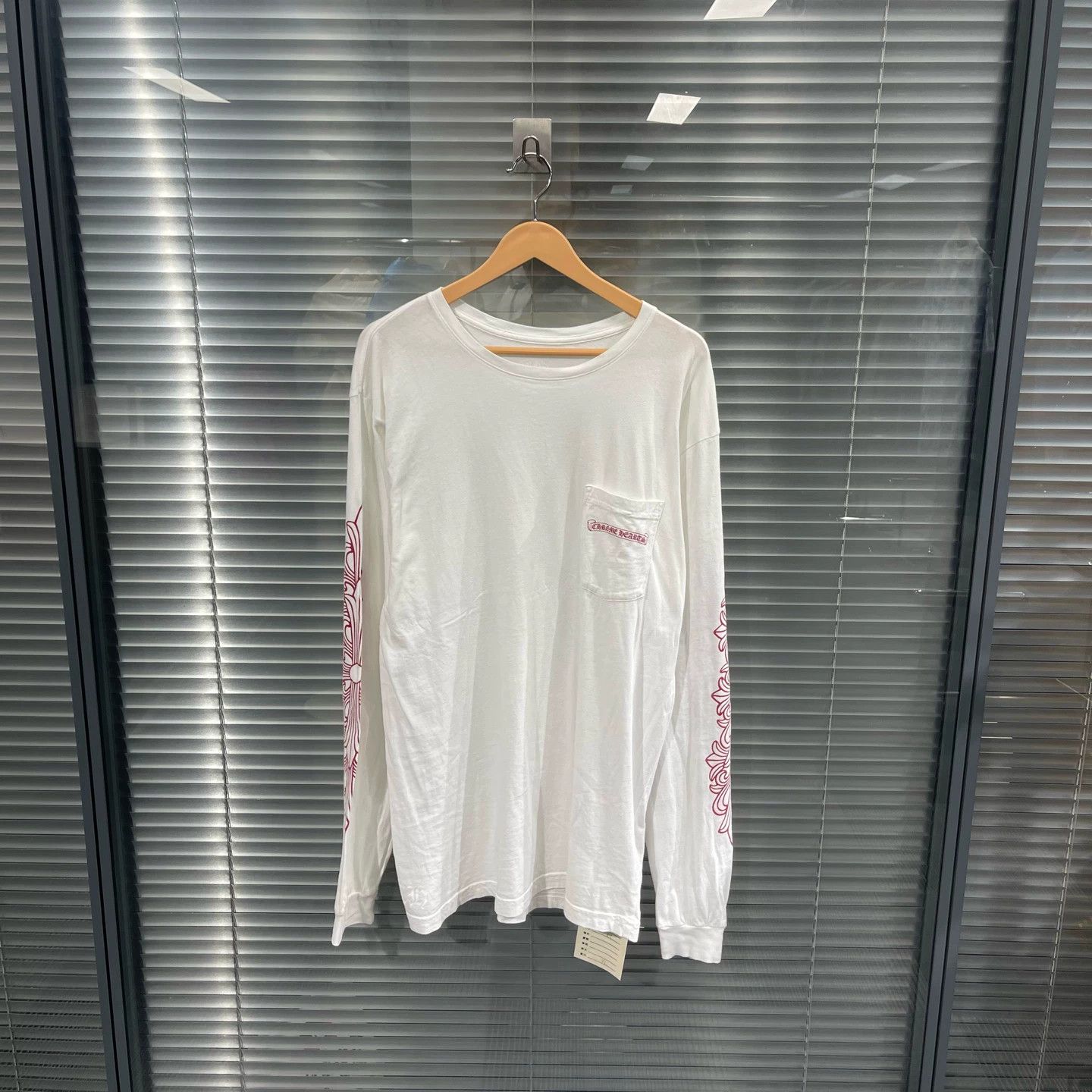 Chrome Hearts Chrome Hearts Red Cross Horseshoe Allover Print LS XL Size US XL / EU 56 / 4 - 1 Thumbnail