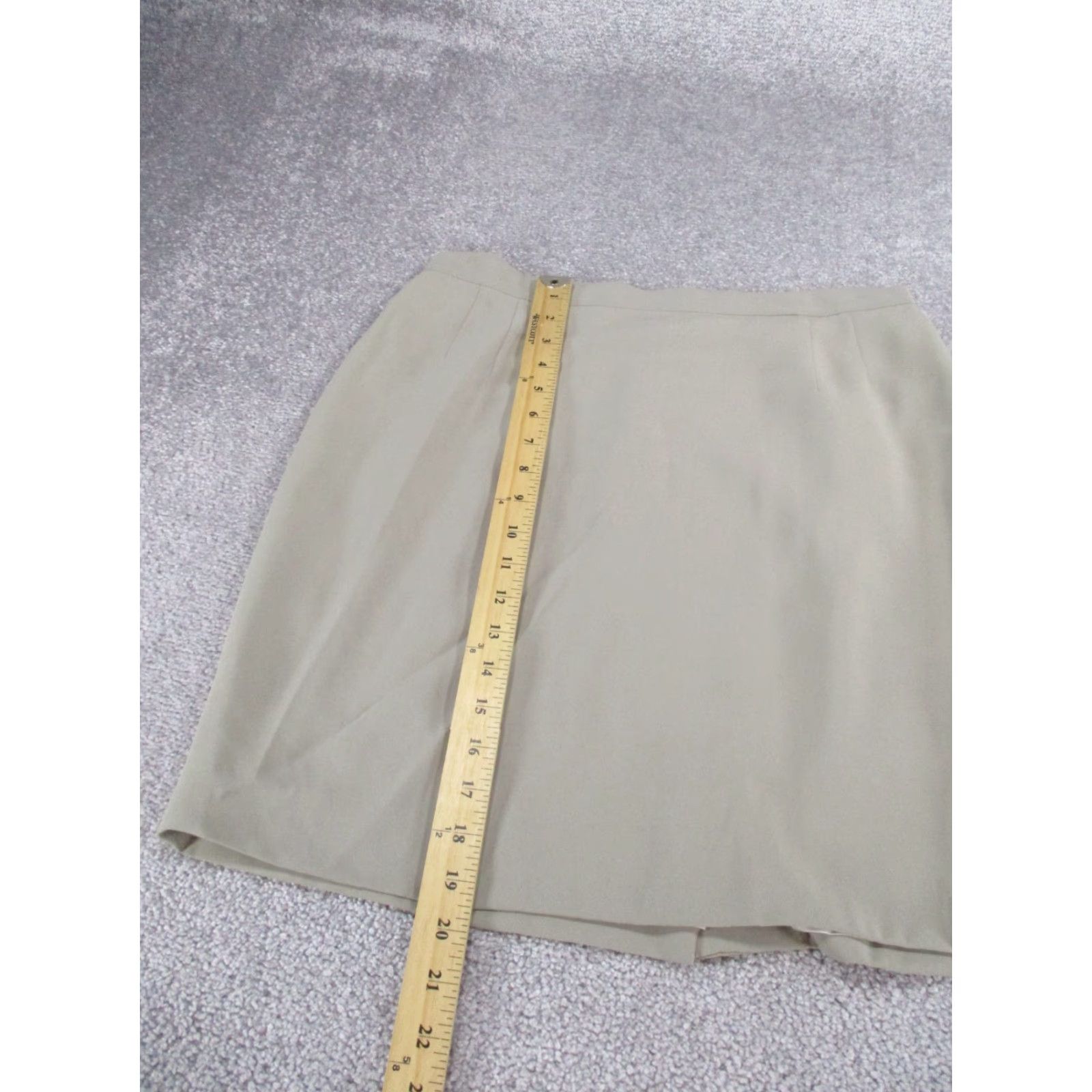 Giorgio Armani Giorgio Armani Skirt Womens 12 Beige Silk Blend Pencil Knee Length Zipper Formal Business Party/Cocktail Size 34" / US 12 / IT 48 - 4 Thumbnail