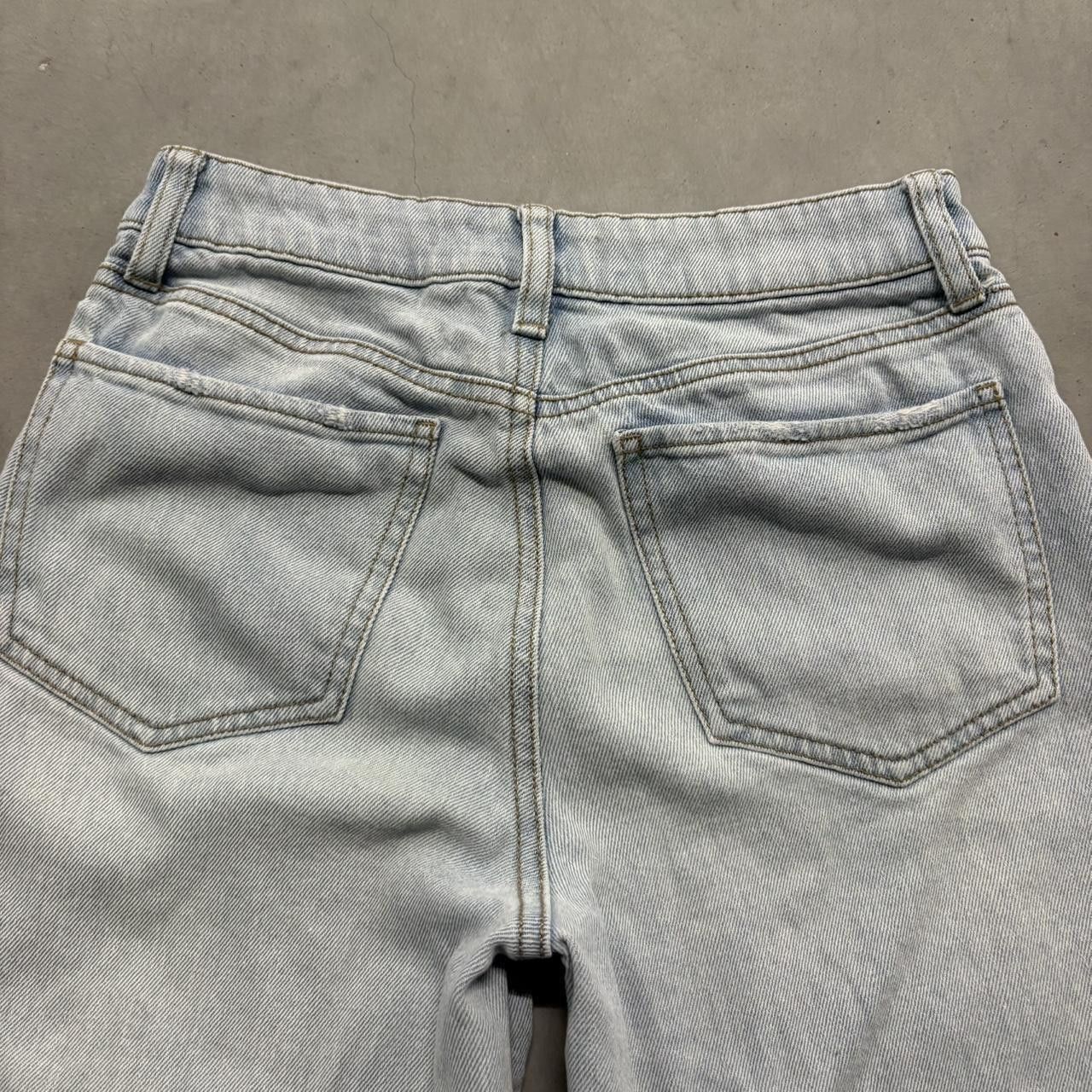 Vintage Crazy Vintage Y2K/2000s Baggy Skater Light Wash Denim Jeans! Size US 26 / EU 42 - 5 Thumbnail