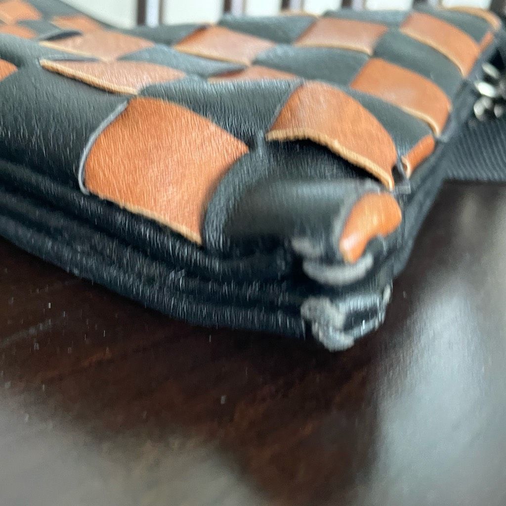 Other Boutique Brand Vegan Leather Black Tan Woven Crossbody Clutch Purse Bag Size ONE SIZE - 10 Thumbnail