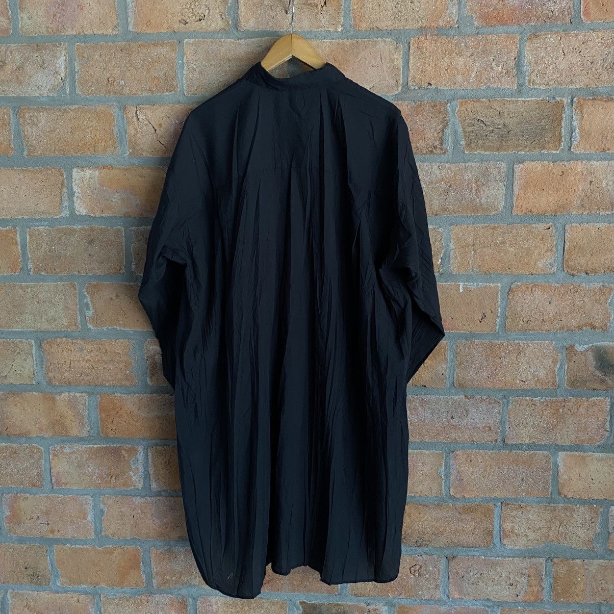 Issey Miyake ISSEY MIYAKE Black Pleated Oversized Dress Shirt Size XS / US 0-2 / IT 36-38 - 2 Thumbnail