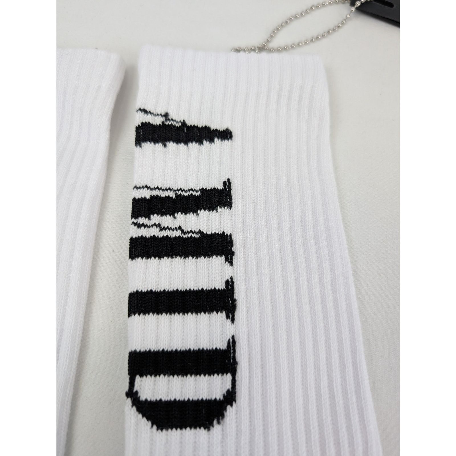 Amiri o1rshd1 Q:2 / Size: 43-44 / Amiri Vertical Logo Socks Size ONE SIZE - 8 Thumbnail