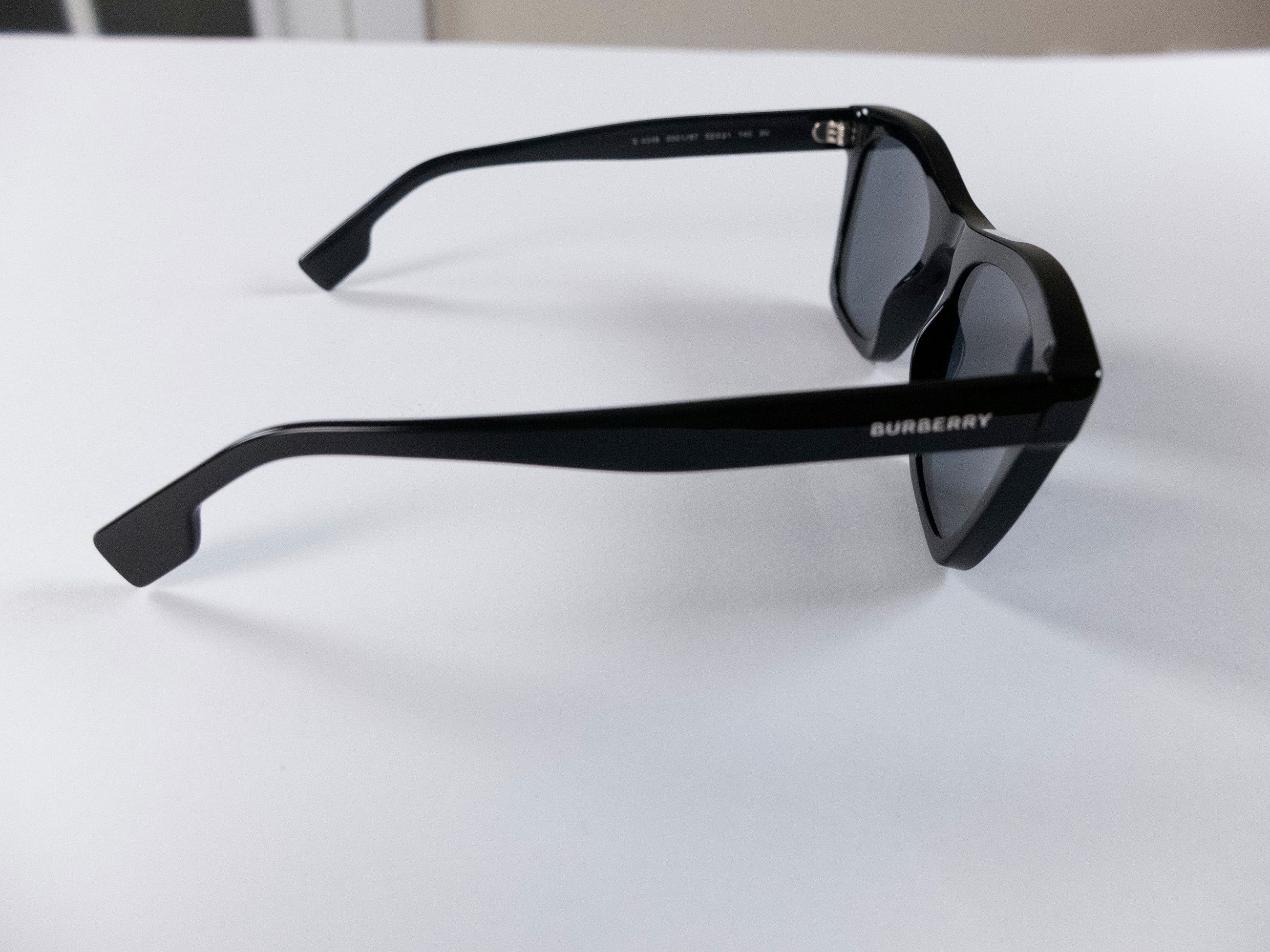 Burberry BURBERRY black square acetate sunglasses B4348 authentic Size ONE SIZE - 6 Thumbnail