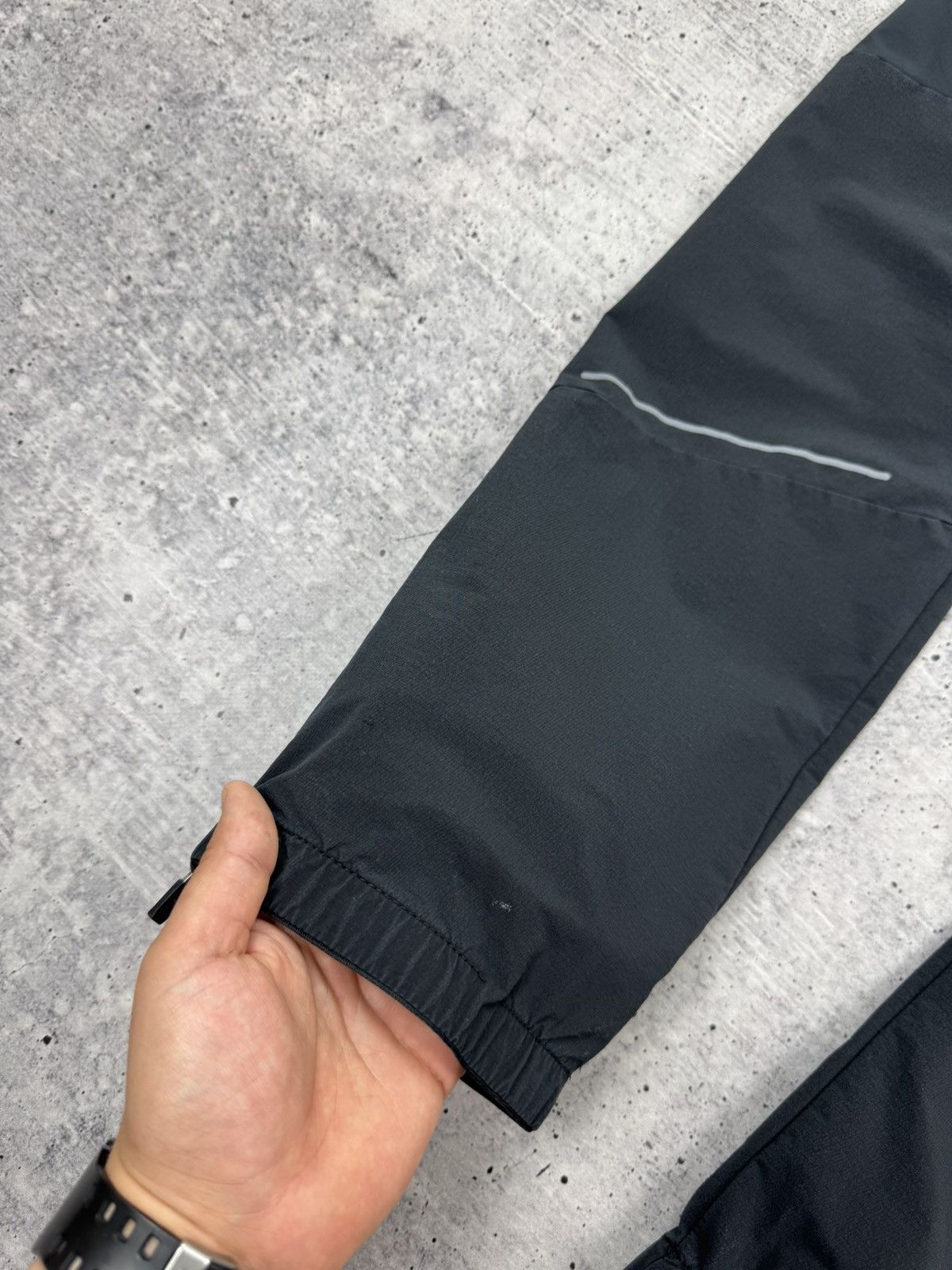 Vintage Dynafit Casual Outdoor Tracking Pants Trousers Men Size 34 Size US 34 / EU 50 - 20 Thumbnail