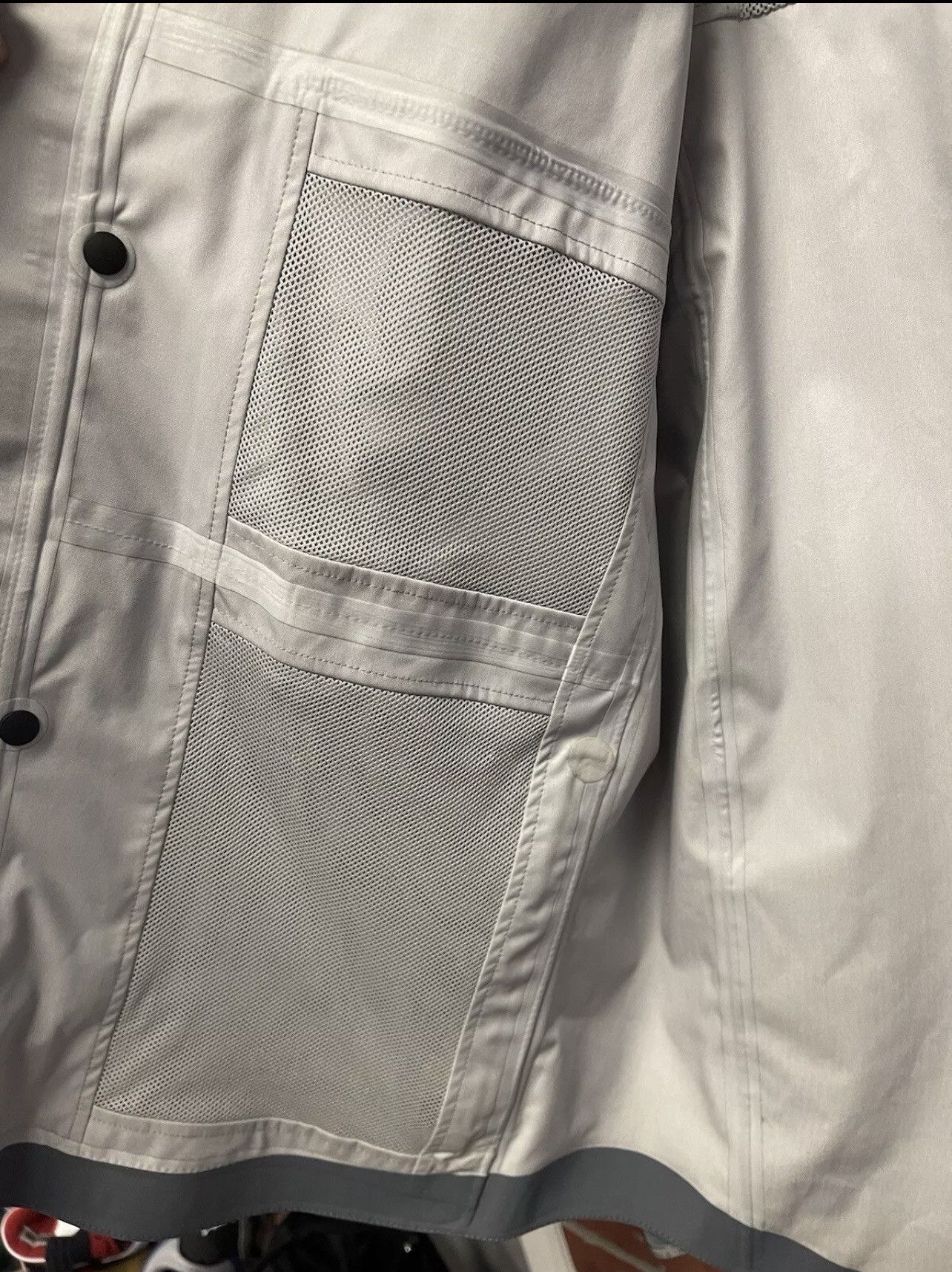 Canada Goose Size L - Canada Goose Reflective Mens Lightweight Jacket Size US L / EU 52-54 / 3 - 12 Thumbnail