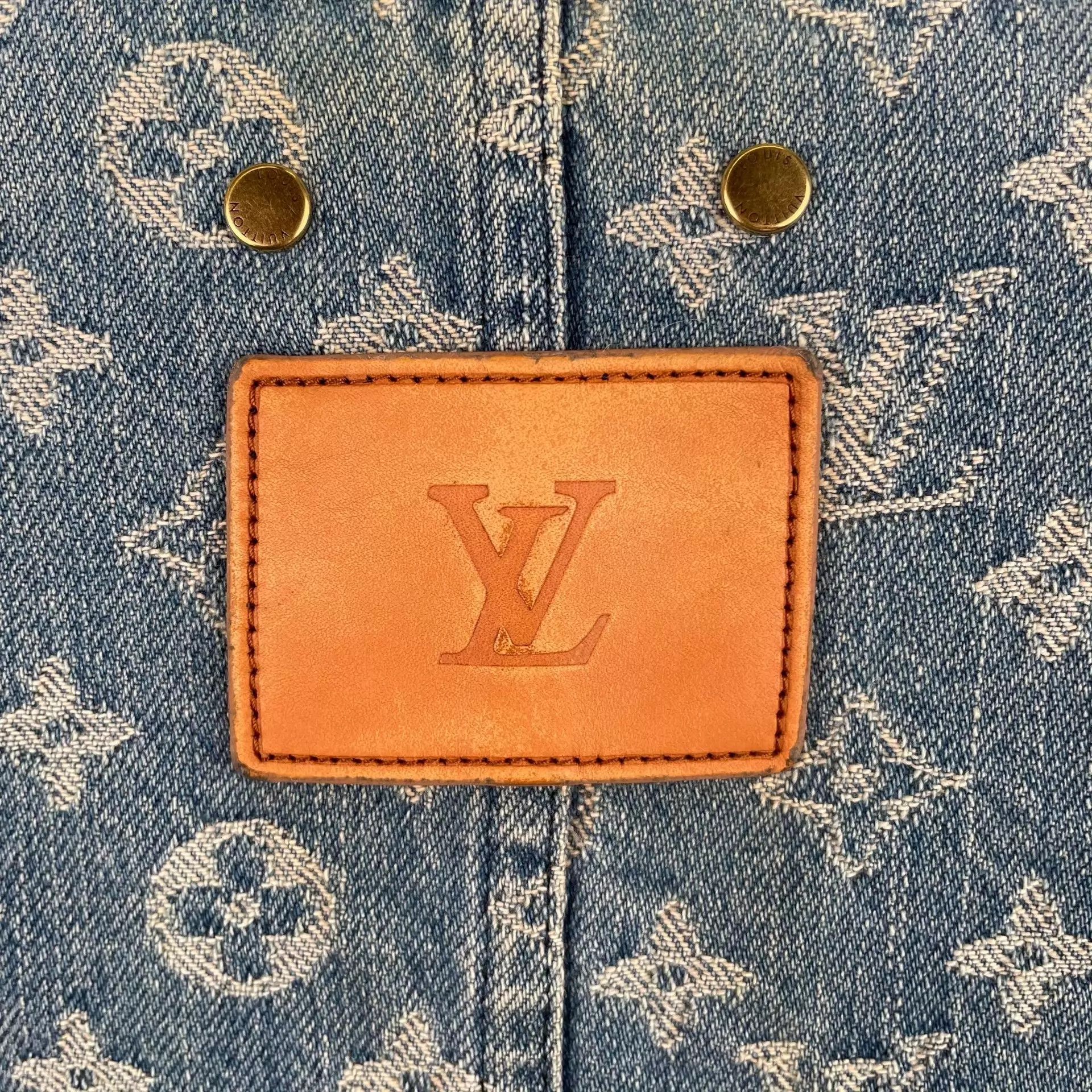 Louis Vuitton LV x Supreme Blue Denim Jacket 50 Size US M / EU 48-50 / 2 - 3 Thumbnail