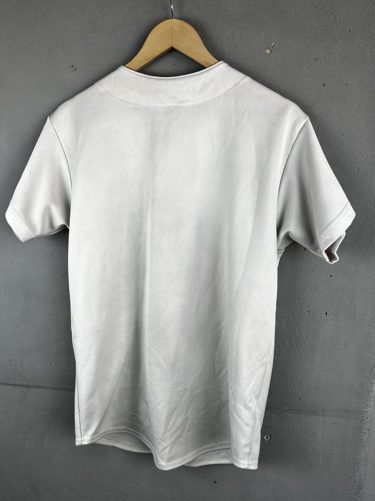 Vintage Vintage Athletic Majestic MLB jersey size m Size US M / EU 48-50 / 2 - 11 Thumbnail