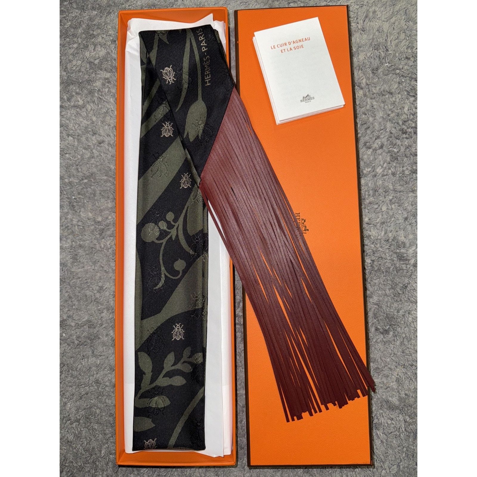 Hermes Hermes Scarf Twilly Leather Bouquet Black Loden Rouge H Size ONE SIZE - 3 Thumbnail