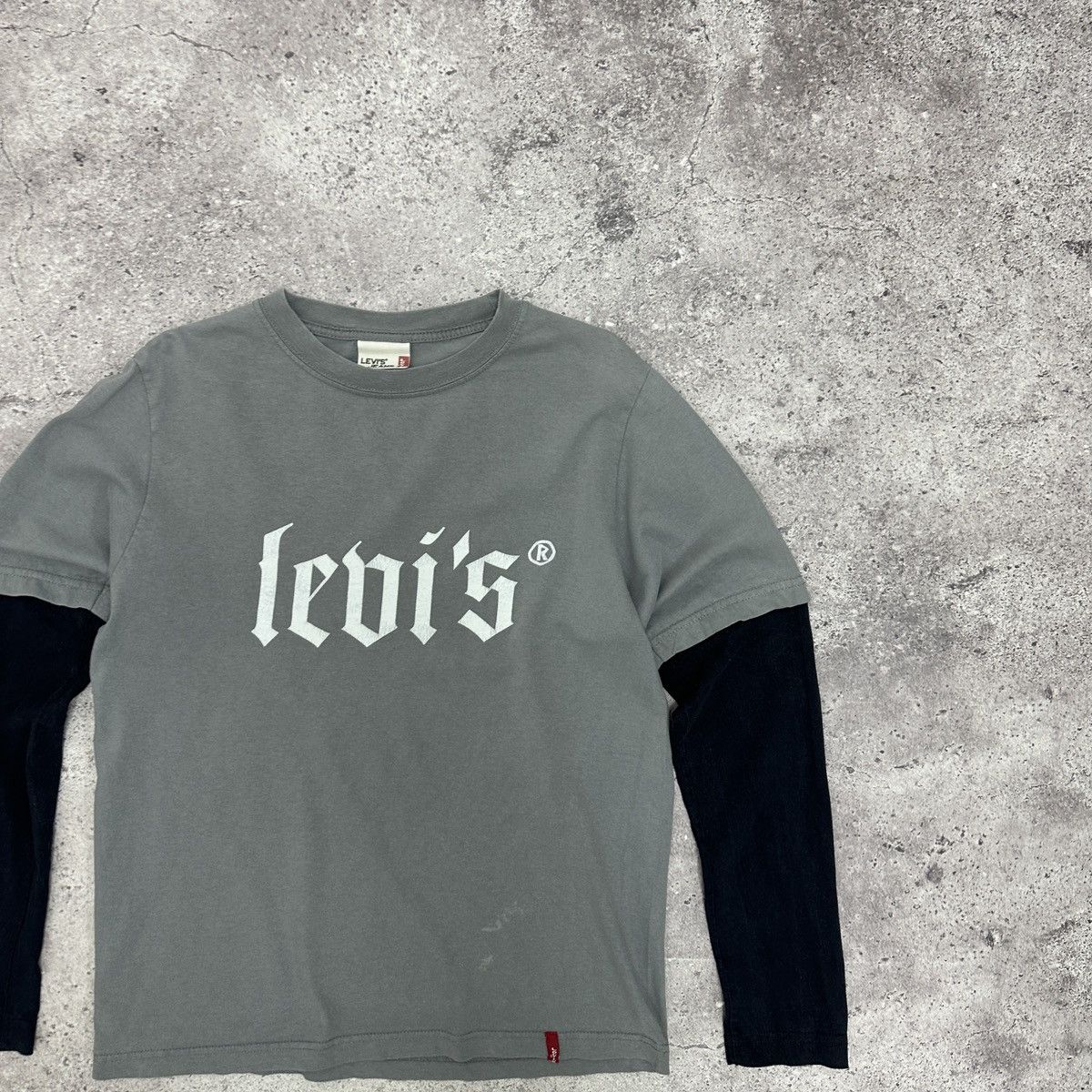 Levi's Vintage 00s Levi’s Washed longsleev big logo rare y2k script Size US M / EU 48-50 / 2 - 3 Thumbnail