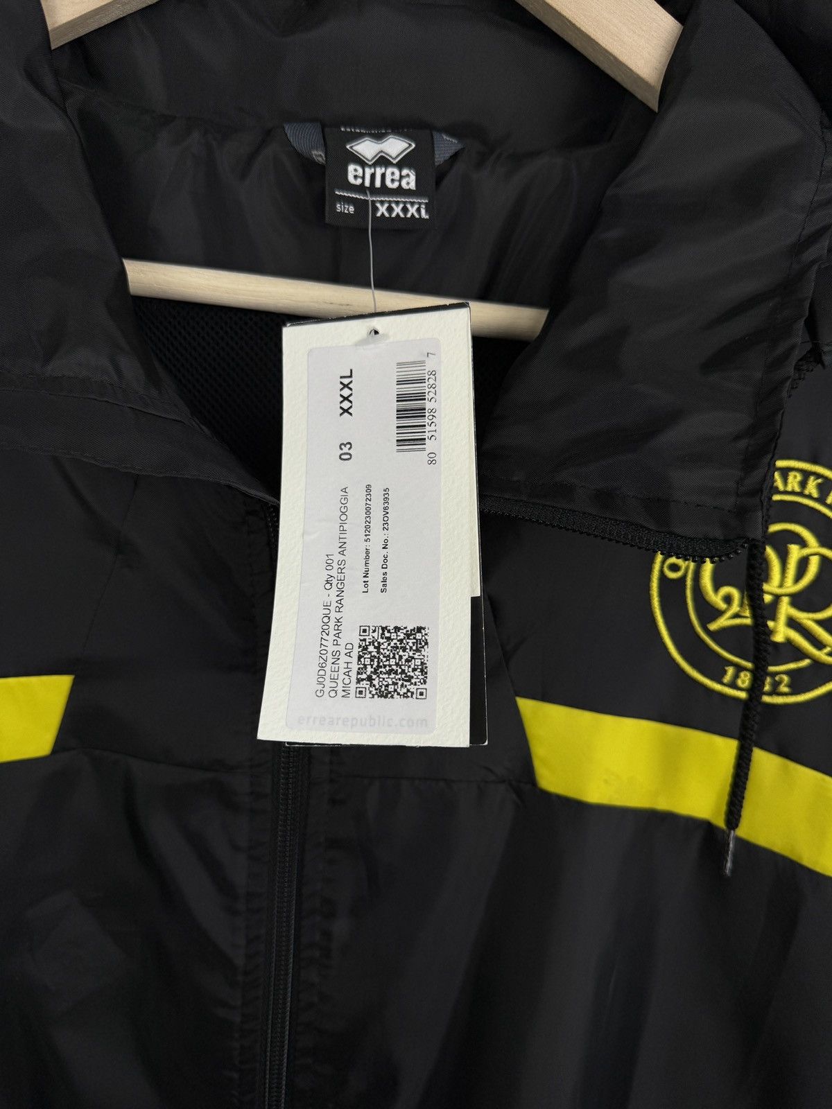 Errea ❗️NWT 🇬🇧 Errea Queens Park Rangers QPR Windbreaker Jacket Rare Size US XXL / EU 58 / 5 - 8 Thumbnail