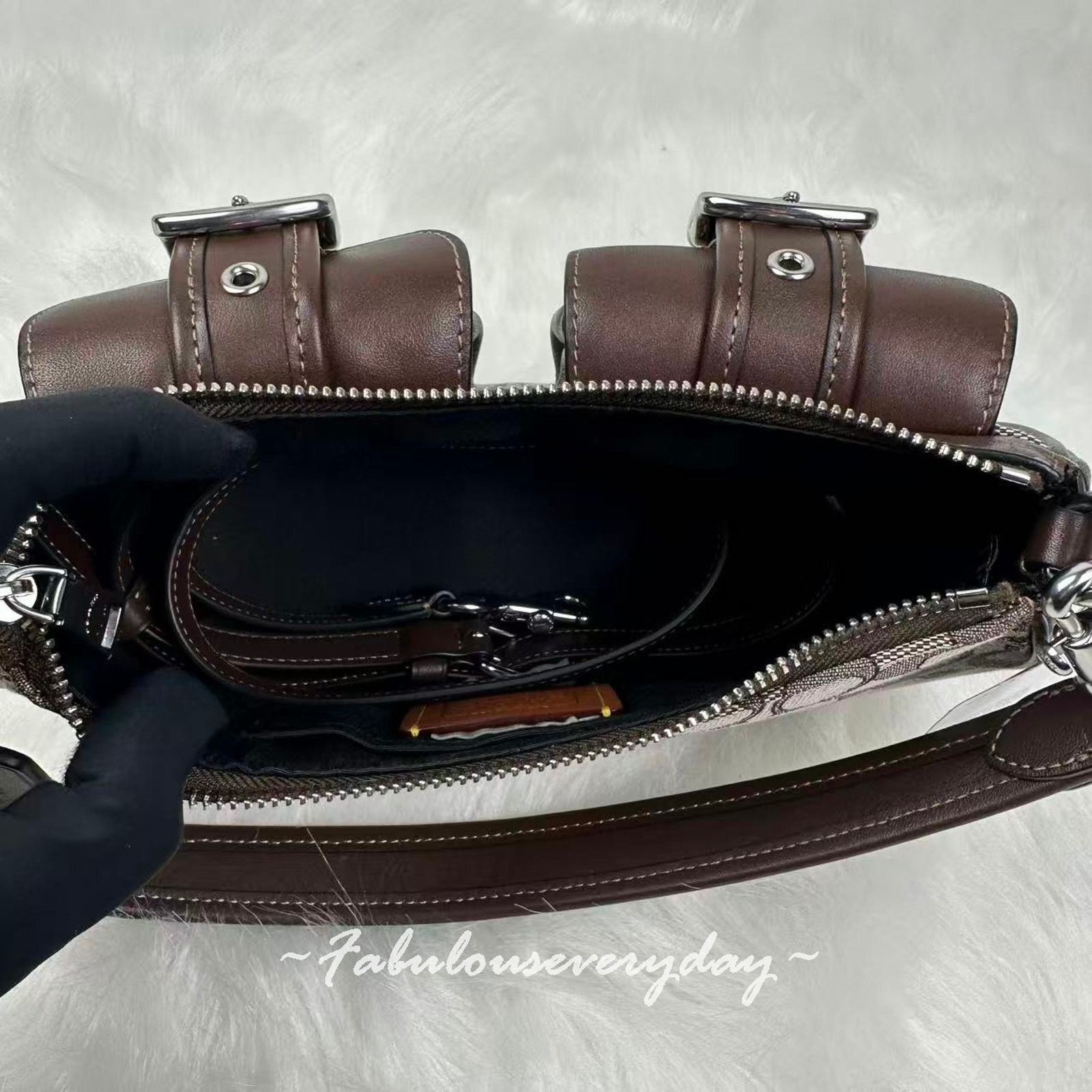 Coach COACH Ashton Shoulder xbody Sig Jacquard/Silver/Oak/Maple Size ONE SIZE - 9 Thumbnail