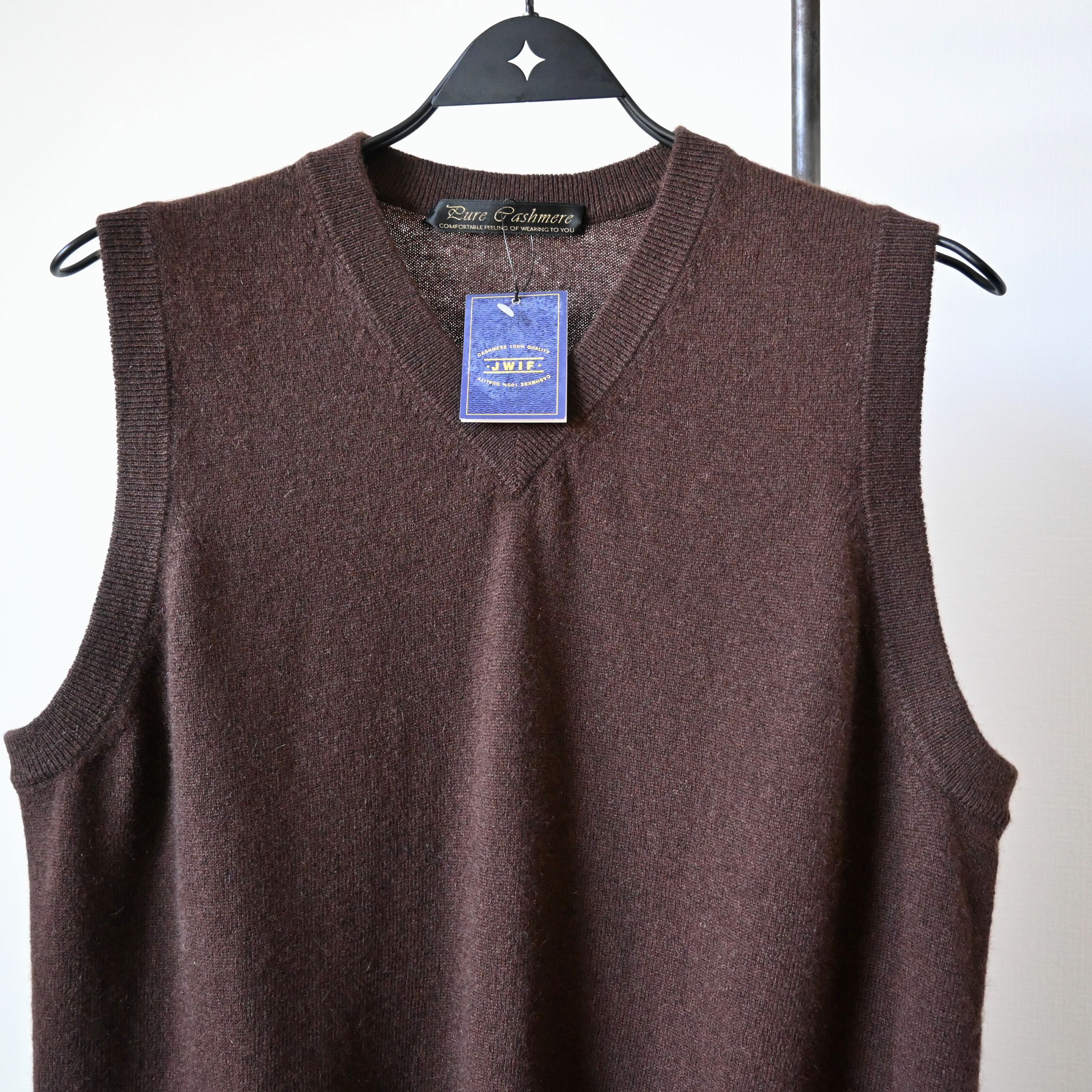 Japanese Brand DEADSTOCK, 2000s pure cashmere knit vest, chocolate brown, M Size US M / EU 48-50 / 2 - 6 Thumbnail