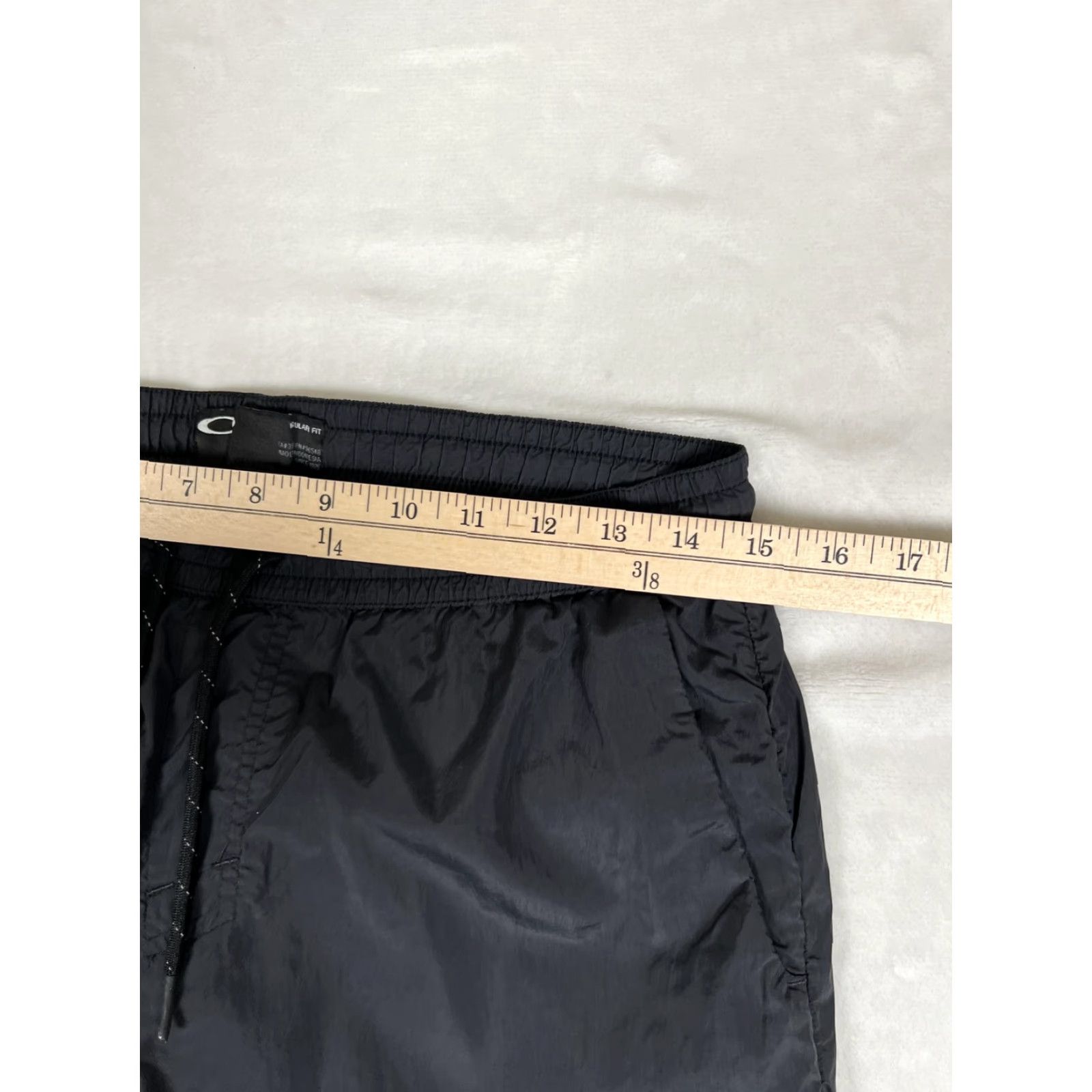 Oakley VTG Oakley Jogger Pants Mens Small Black Nylon Elastic Cuff Drawstring Pockets Regular Fit 90s Size US 29 - 3 Thumbnail