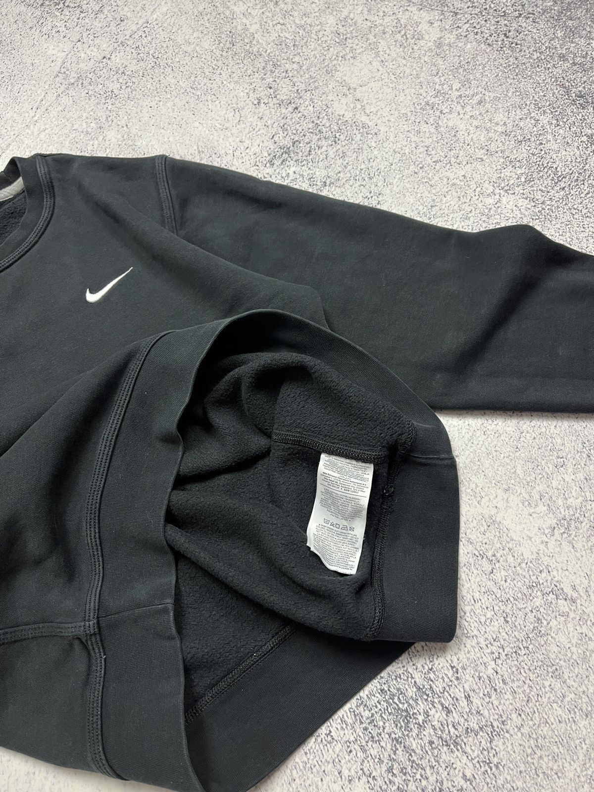 Nike VNike Small Swoosh Crewneck Sweatshirt Hype Streetwear Y2k Size US M / EU 48-50 / 2 - 7 Thumbnail