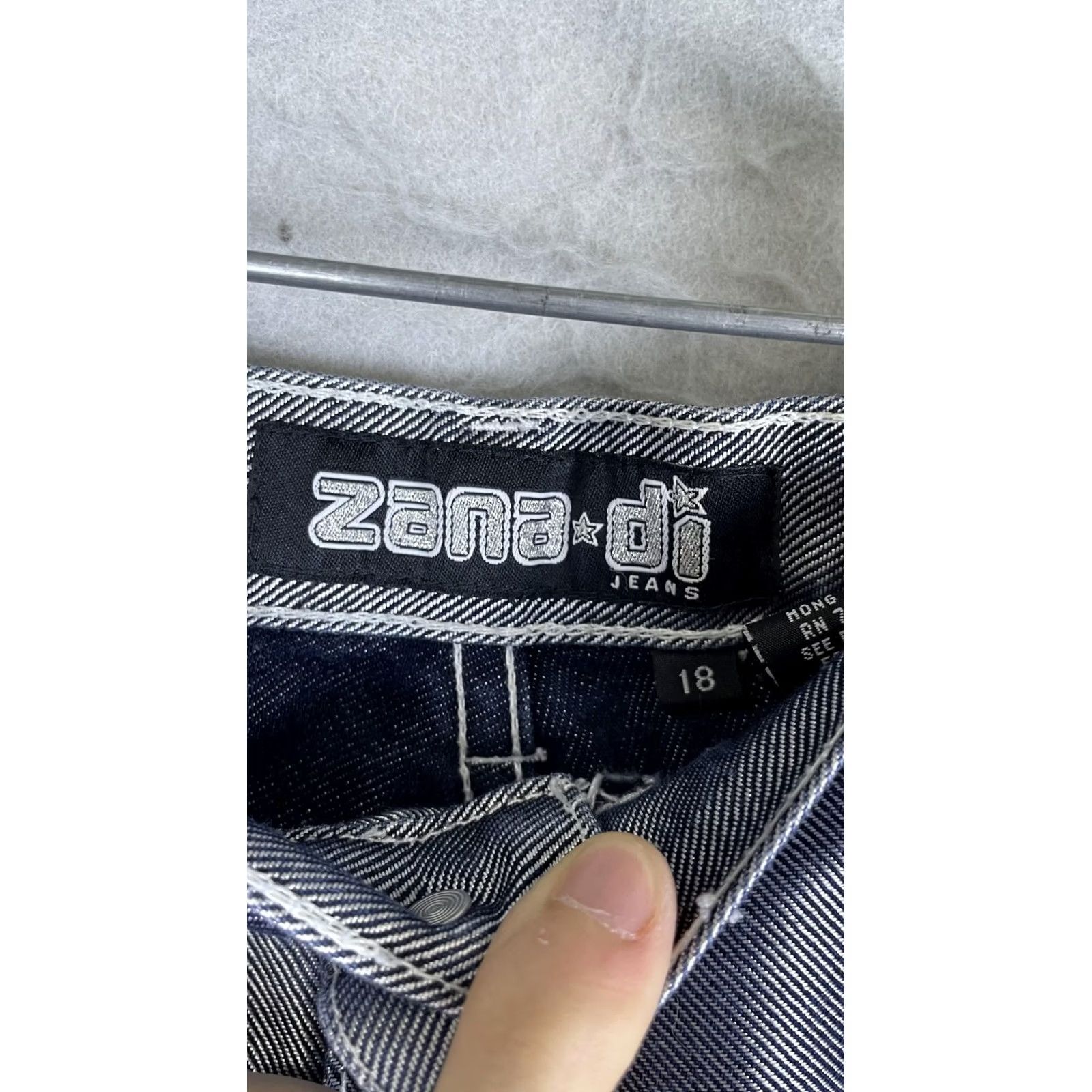 Vintage Zana Di Jeans Womens Silver Straight Leg High Rise Metallic Denim 18 36x29 Size 40" / US 18 - 2 Thumbnail