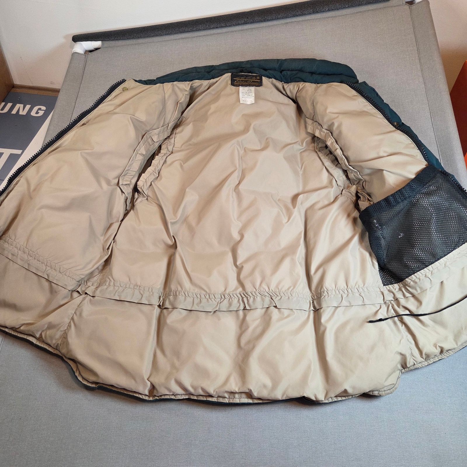 Eddie Bauer Eddie Bauer Goose Down Vest XL USA Vintage Size US XL / EU 56 / 4 - 3 Thumbnail