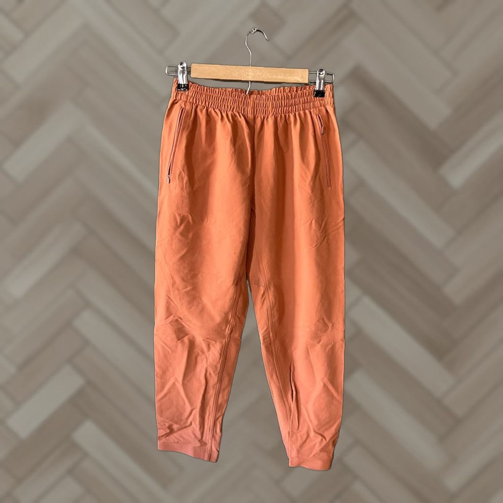 Outdoor Voices Outdoor Voices Womens Orange Cropped Jogger Sweatpants XS Pants Regular Activewear Girls? Size 26" / US 2 / IT 38 - 1 Thumbnail